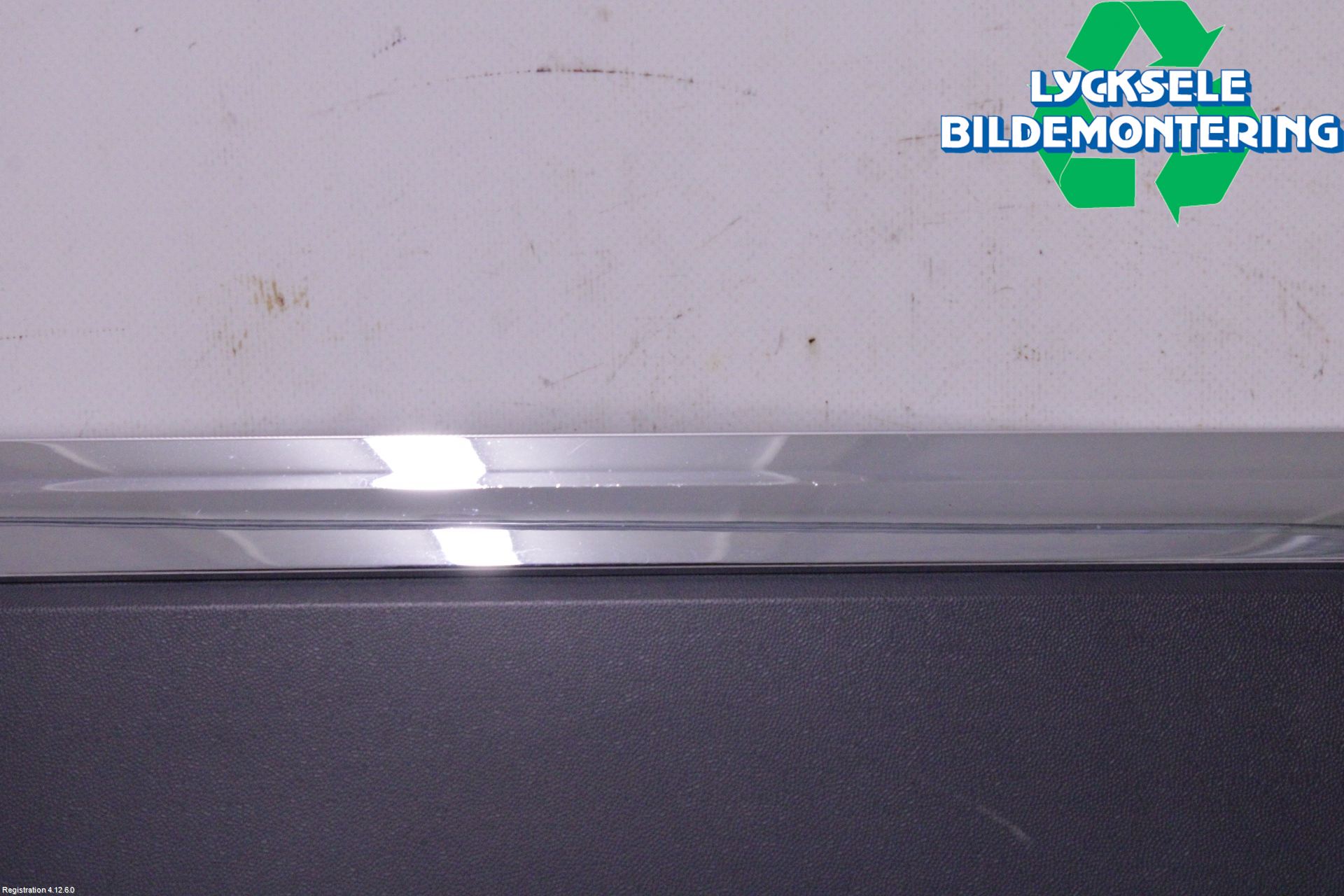 Volkswagen VW TIGUAN 16-24 Dörr Dekorlist Bak Hö