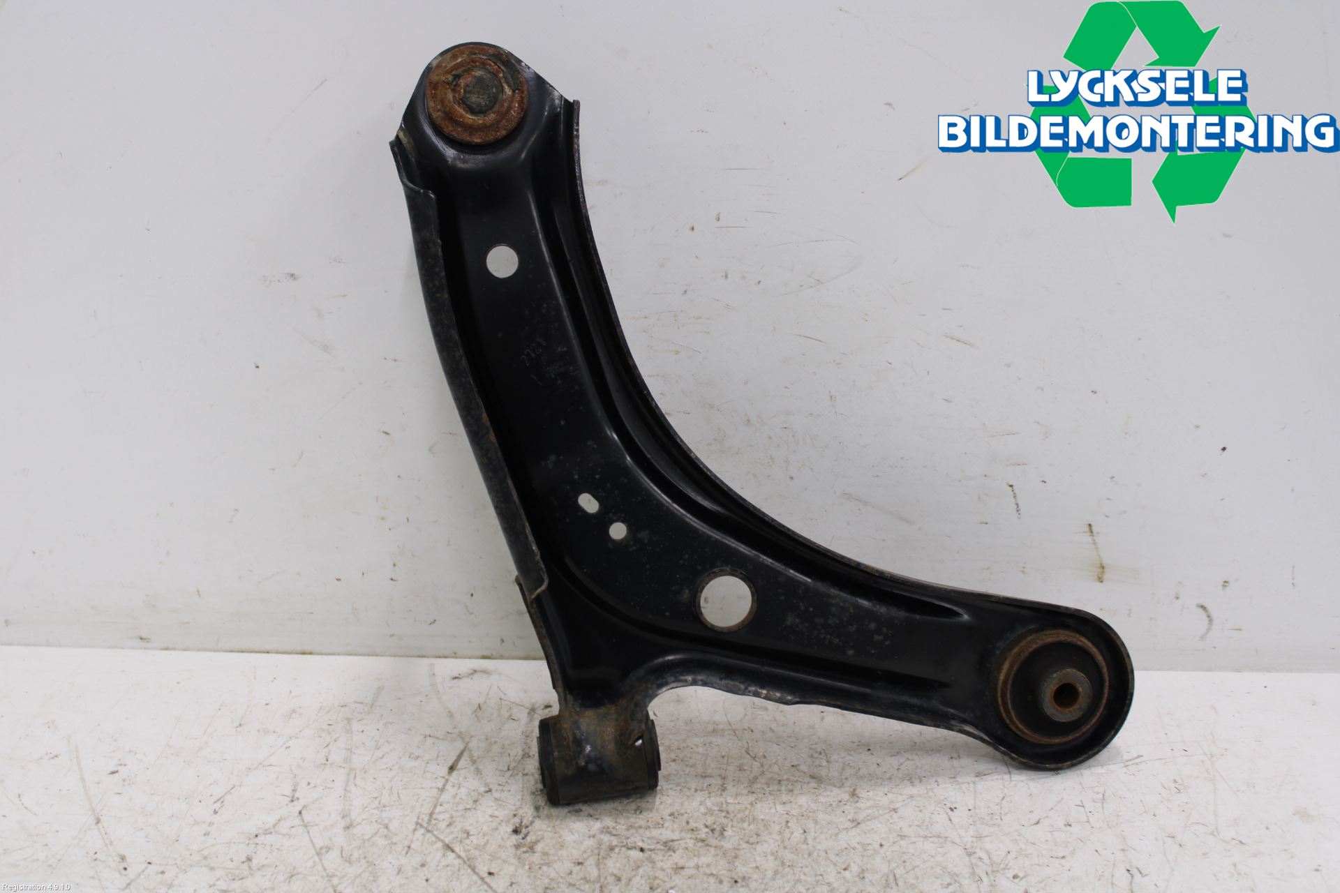 Suzuki SX4 S-CROSS 22- Bärarm Fram Undre Vä