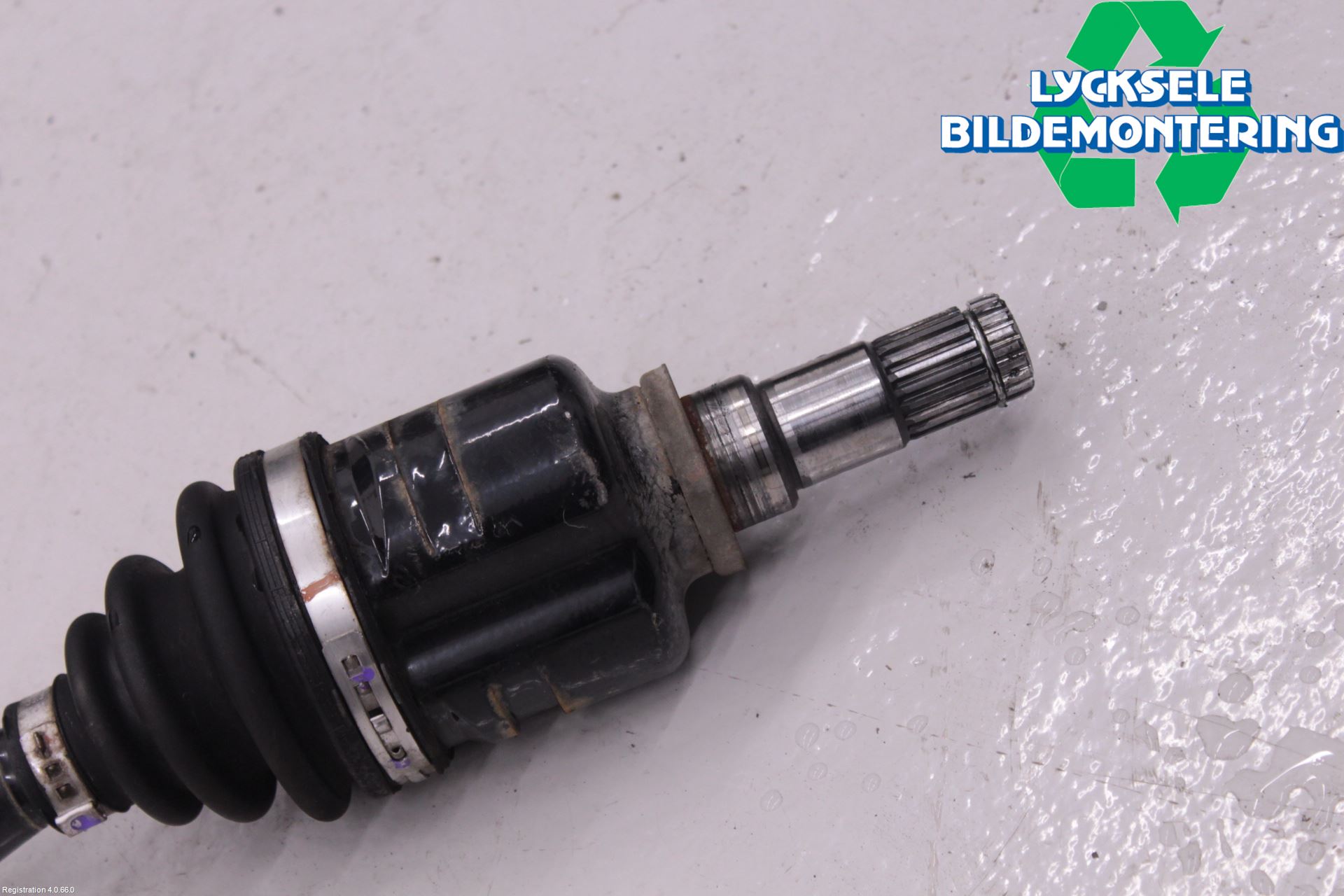 Toyota VERSO 09-18 Drivaxel Fram Höger