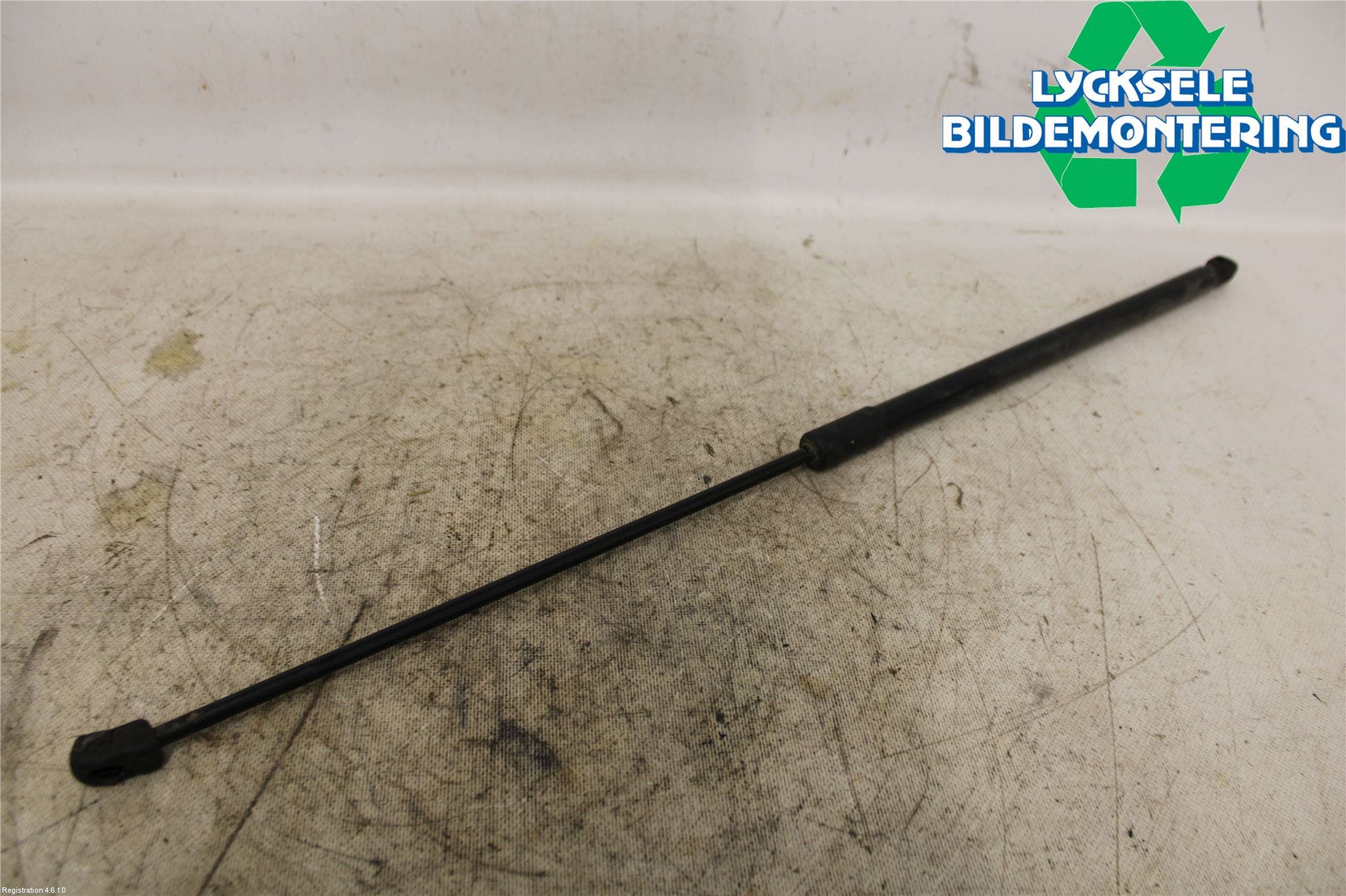 Audi A6 F2/C8 19- Gasfjäder Baklucka