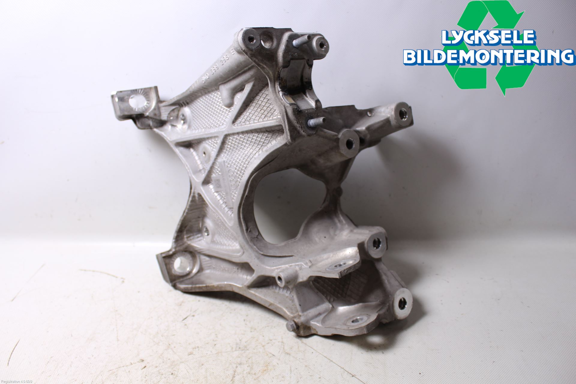 Audi A5 17- Framvagnsbalk