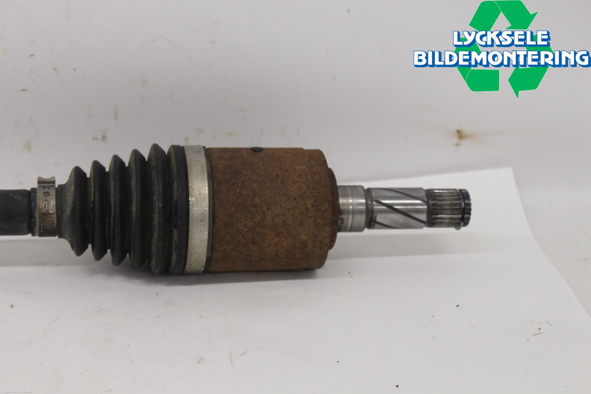 Volvo V70 14-16 Drivaxel Bak Vänster