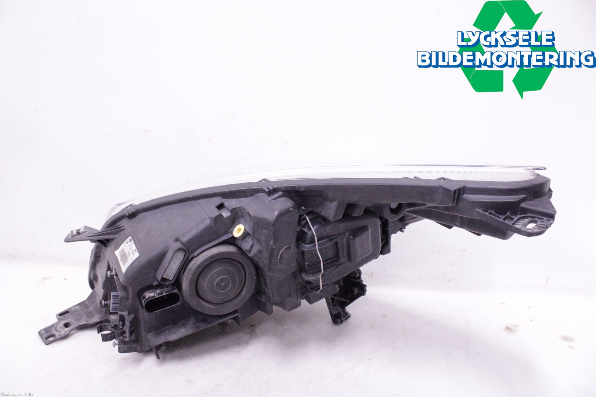 Ford KUGA 13-16 Strålkastare Höger