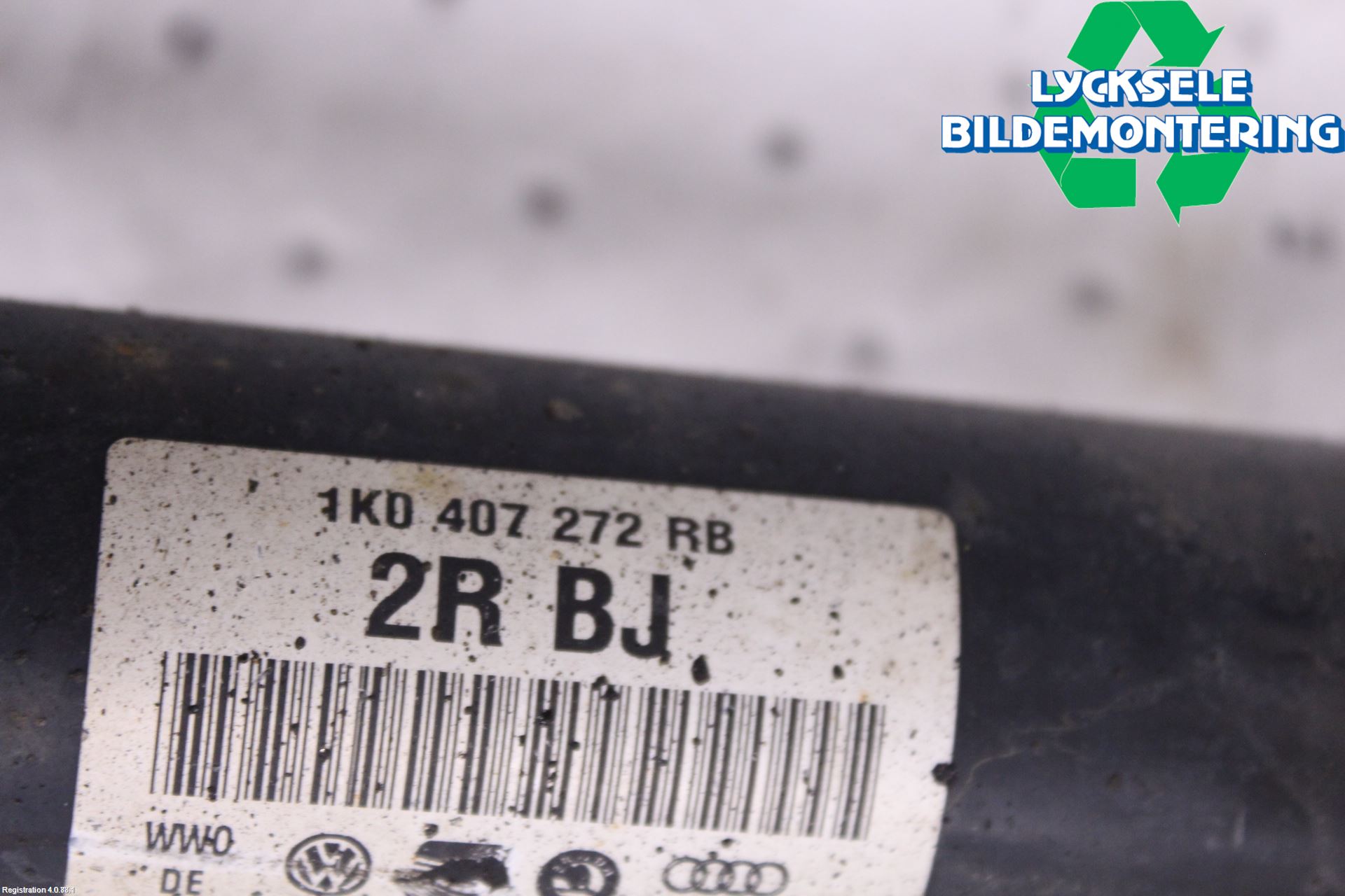 Volkswagen VW PASSAT 11-14 Drivaxel Fram Höger