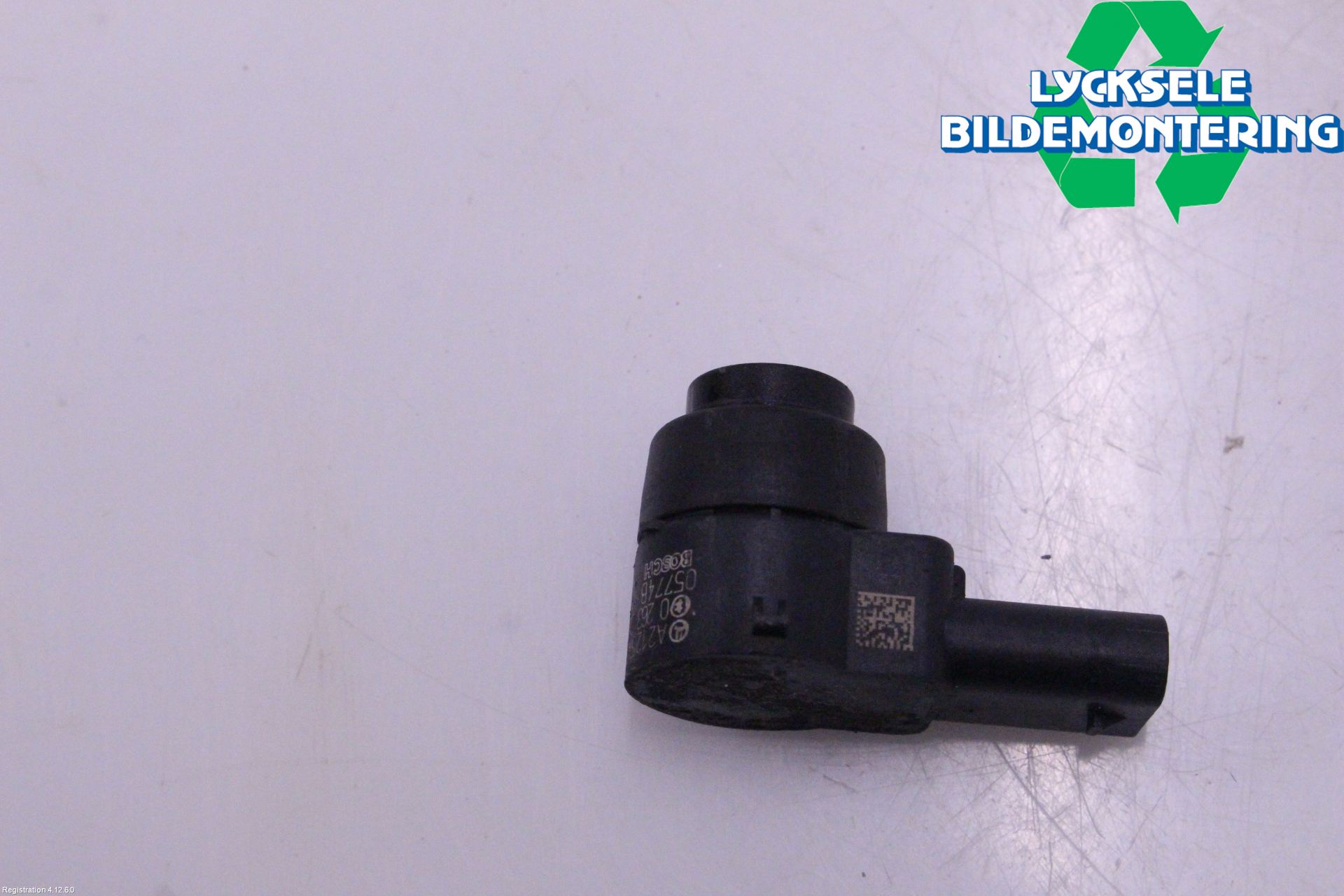 Mercedes-Benz MB C-KLASS (W204) 07-15 Parkeringshjälp Frontsensor