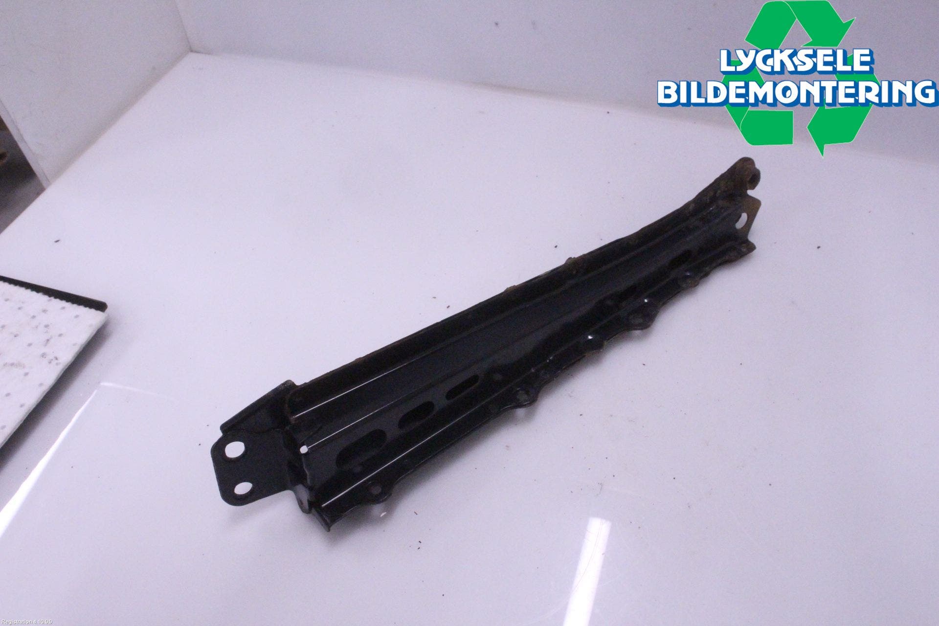 Toyota AVENSIS 09-15 Motorbalk