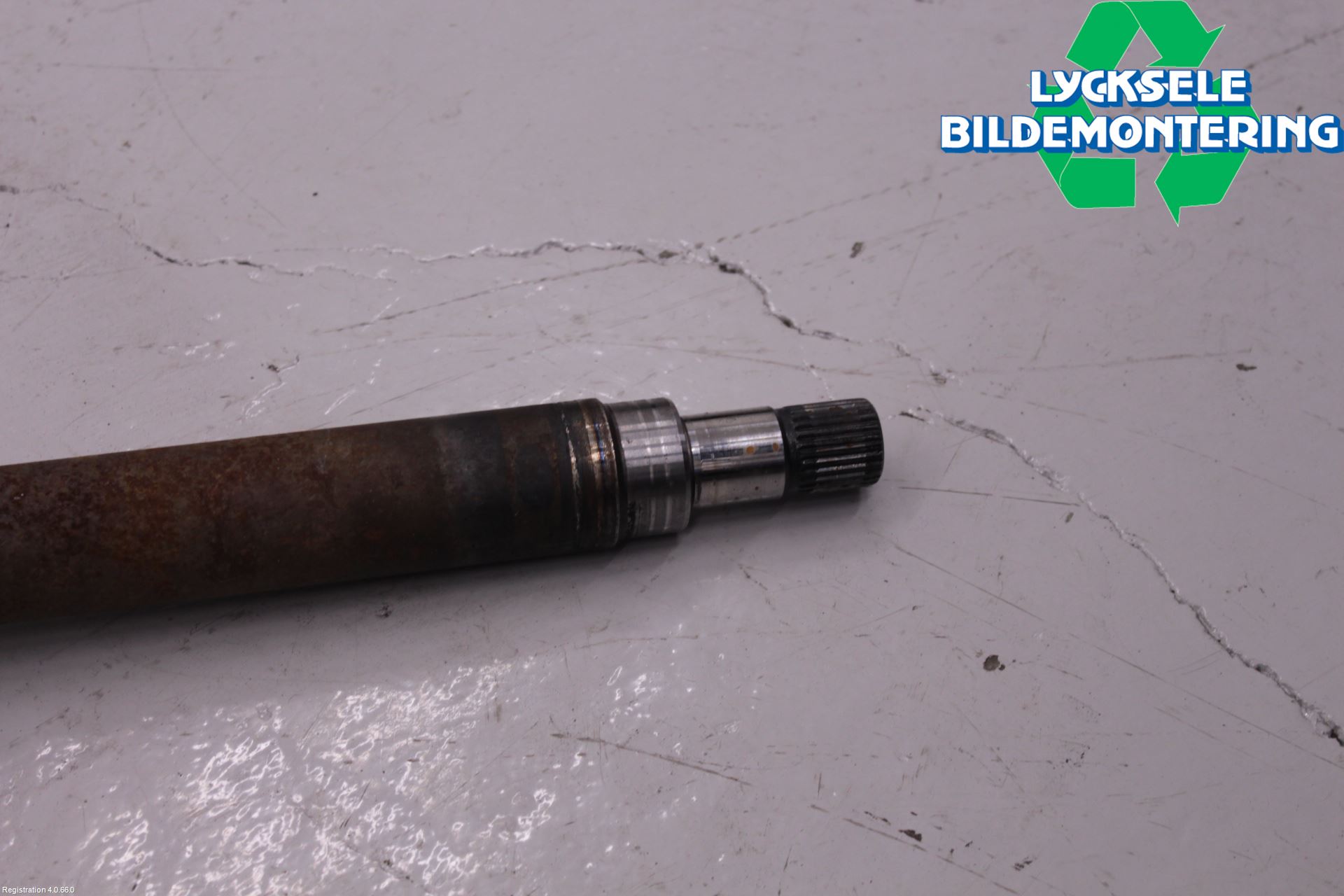 Ford FOCUS 15-18 Drivaxel Fram Höger