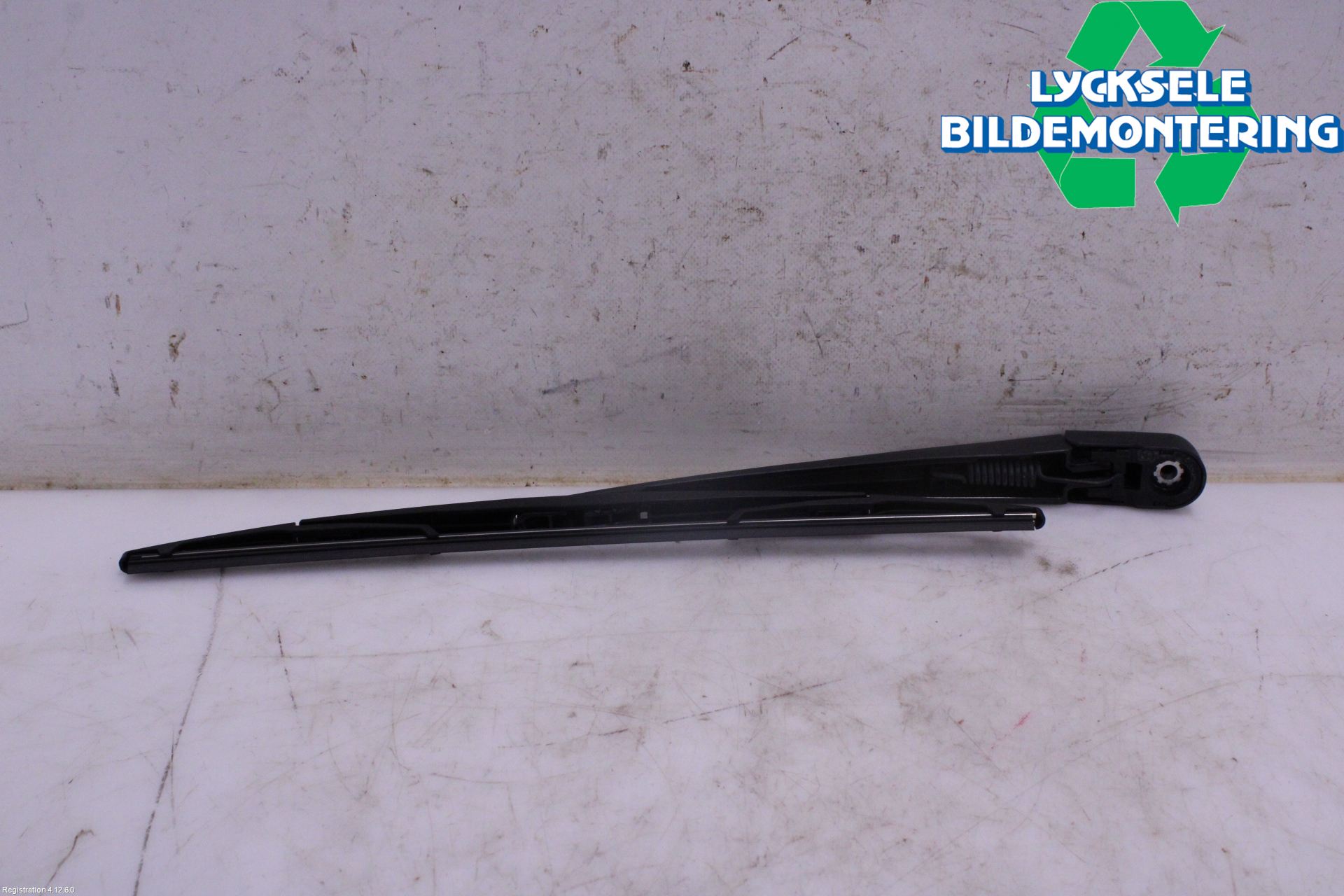 Subaru OUTBACK 21- Torkararm-Bakruta