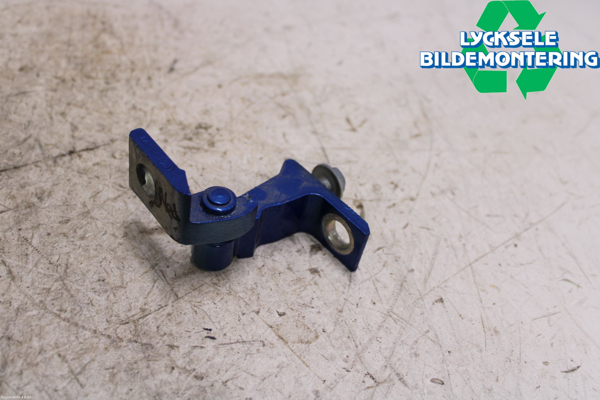 Skoda KAMIQ 20- Dörrgångjärn