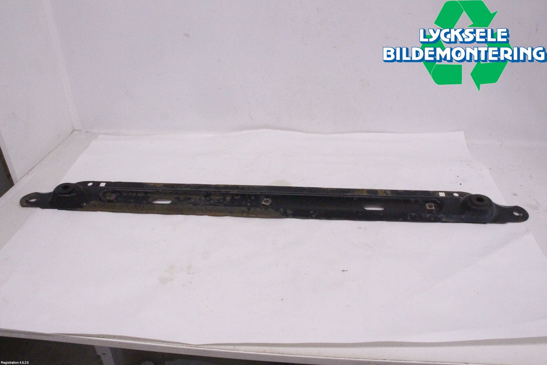 Peugeot PARTNER 16-18 Kylarfäste-Ram-Balk