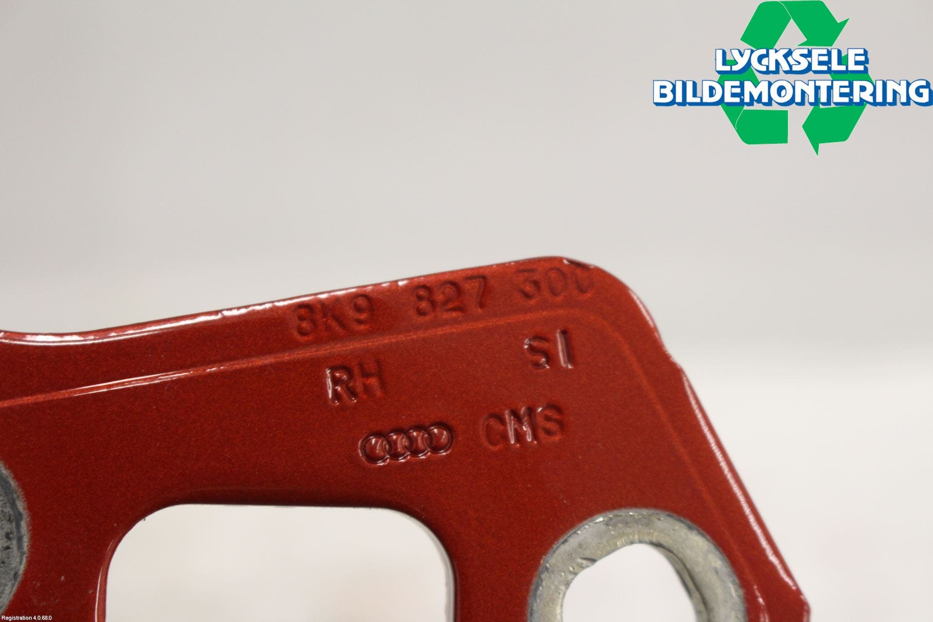 Audi A4 12-15 Bakluckegångjärn Hö