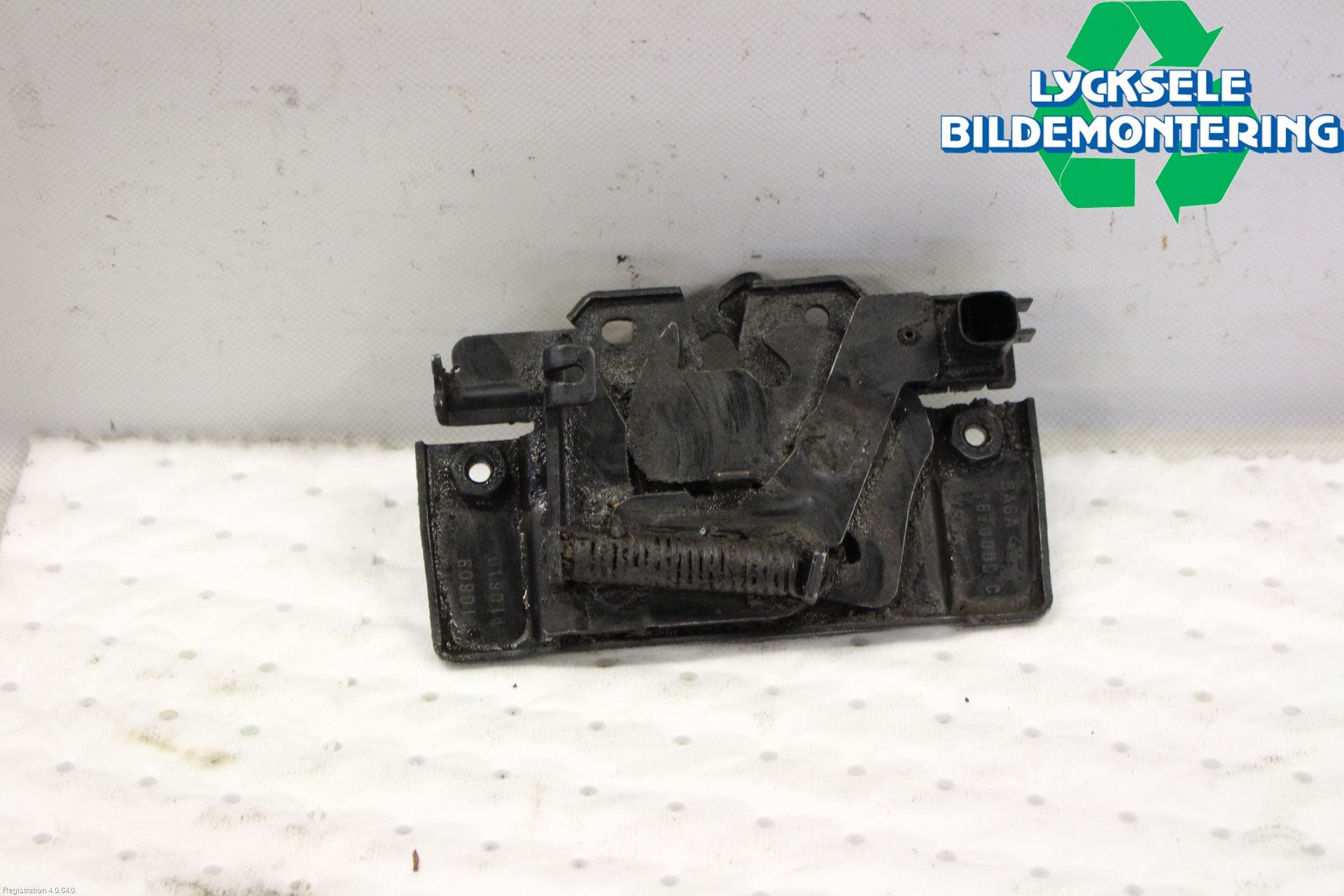 Ford FIESTA 09-12 Huvlås