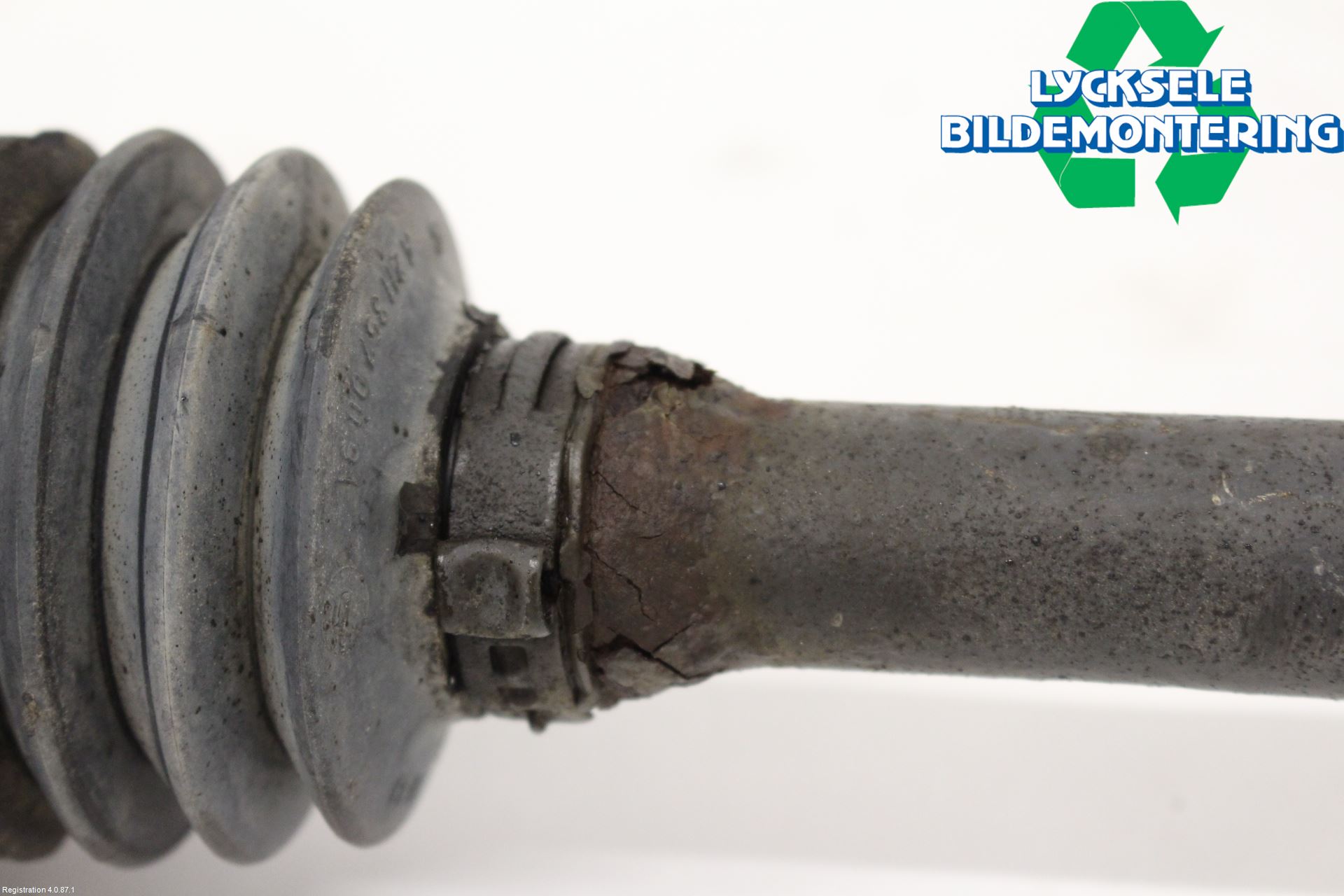 Mercedes-Benz MB C-KLASS (W204) 07-15 Drivaxel Bak Vänster