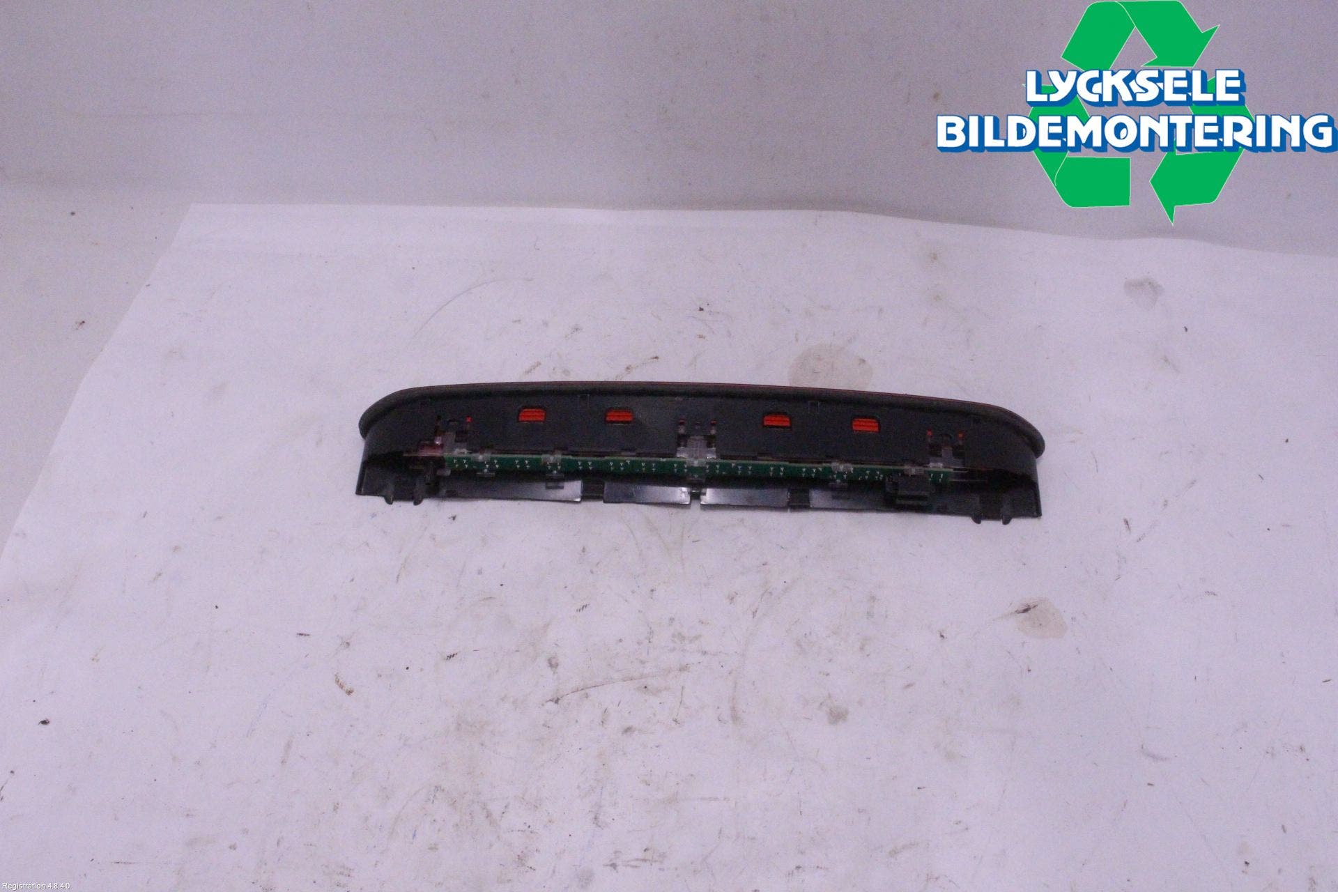 Volkswagen VW POLO VI 18->> Bromsljus Bakruta