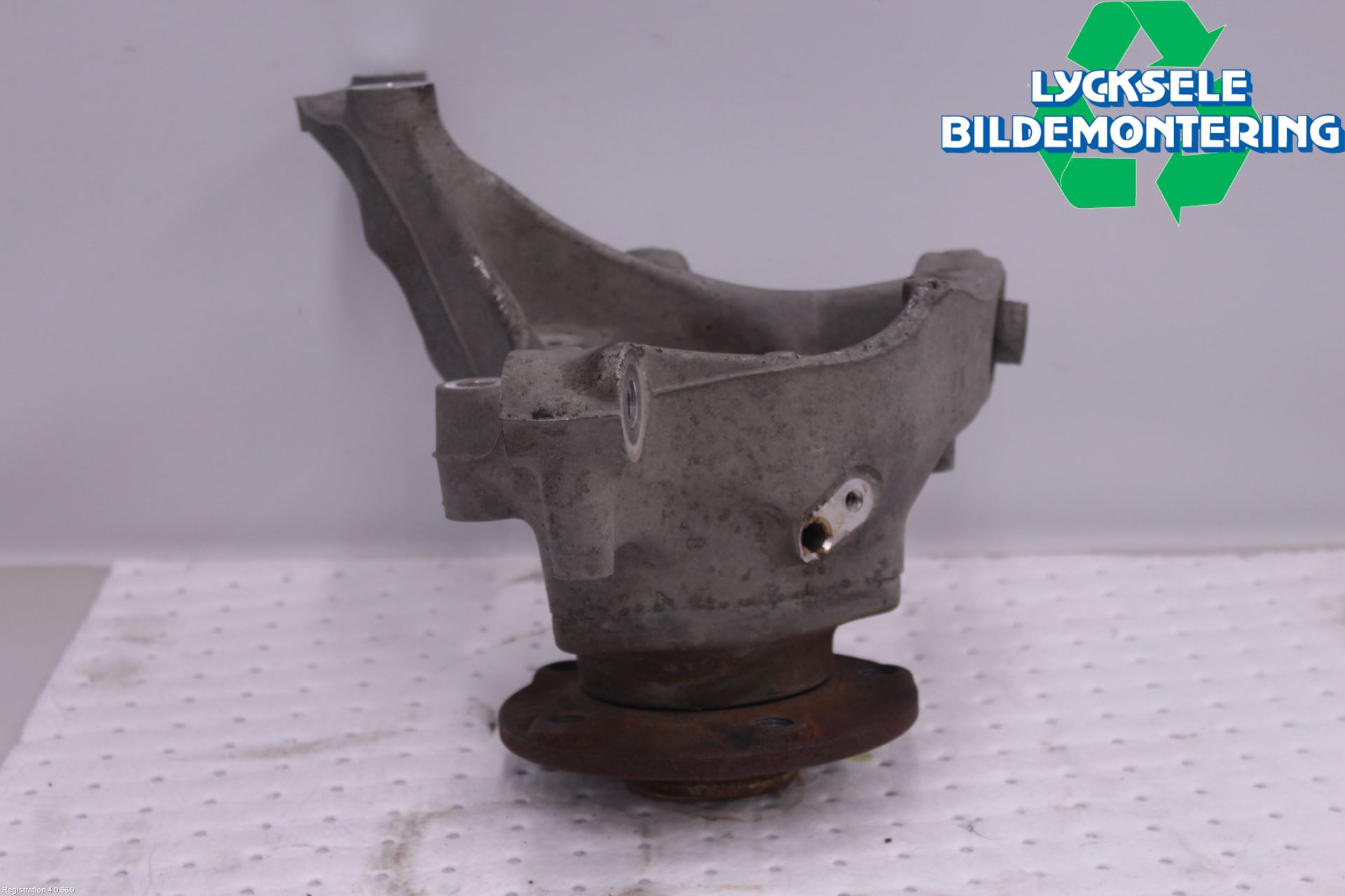 Skoda SUPERB 16-24 Hjullagerhus Bak Vä