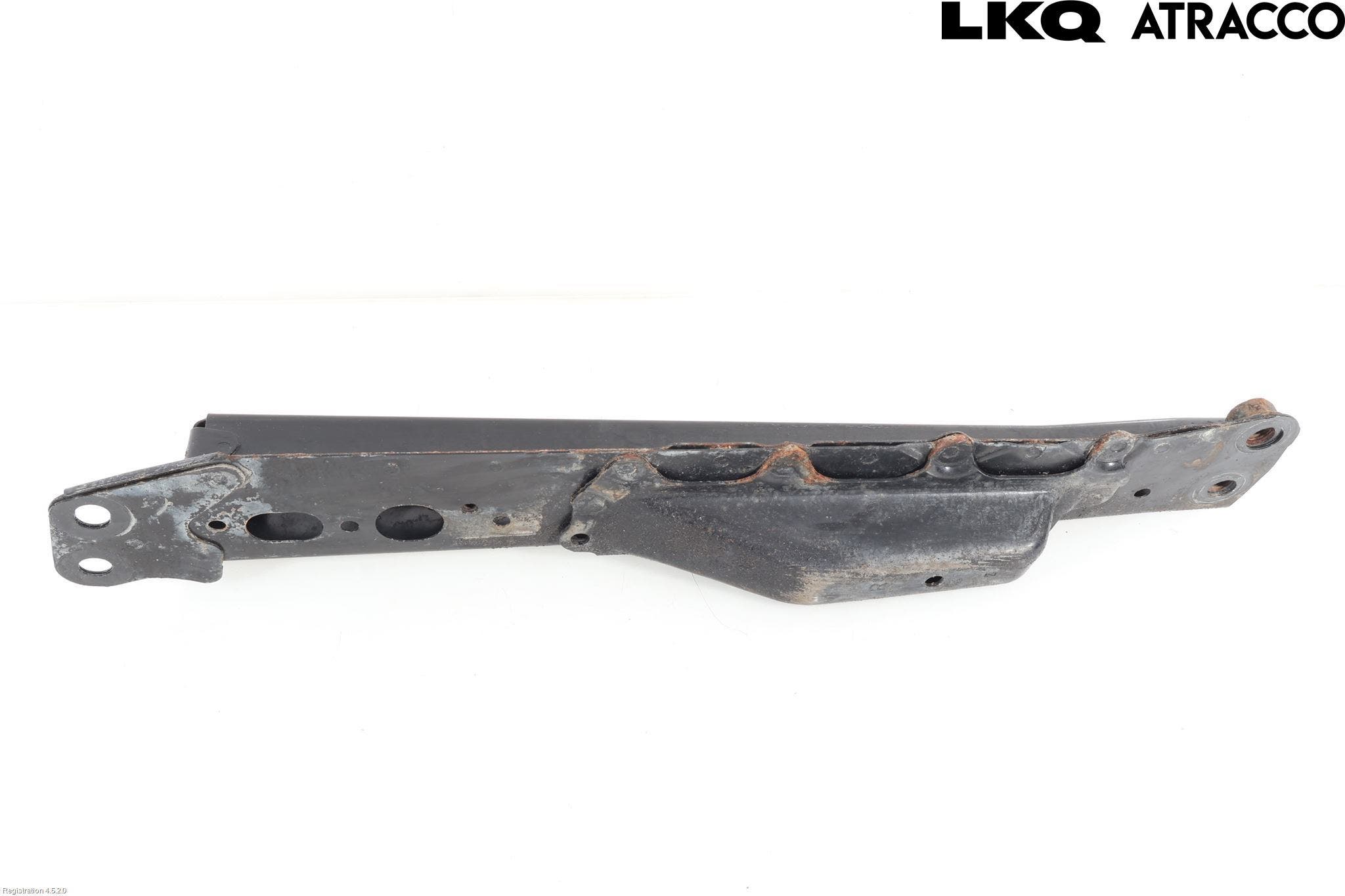 Toyota AVENSIS 16-18 Framvagnsbalk