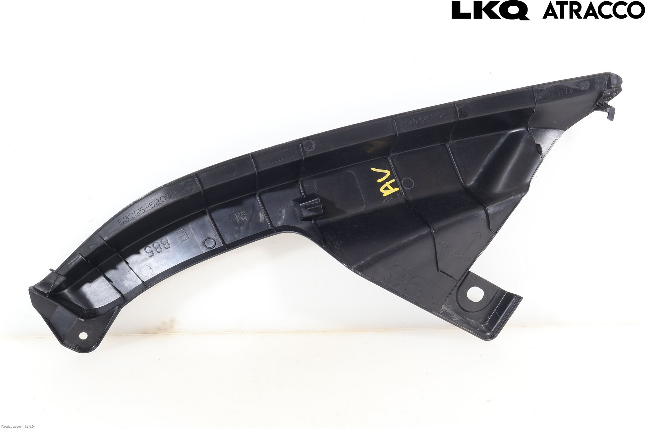 Lexus LBX 24- Täckplast Front