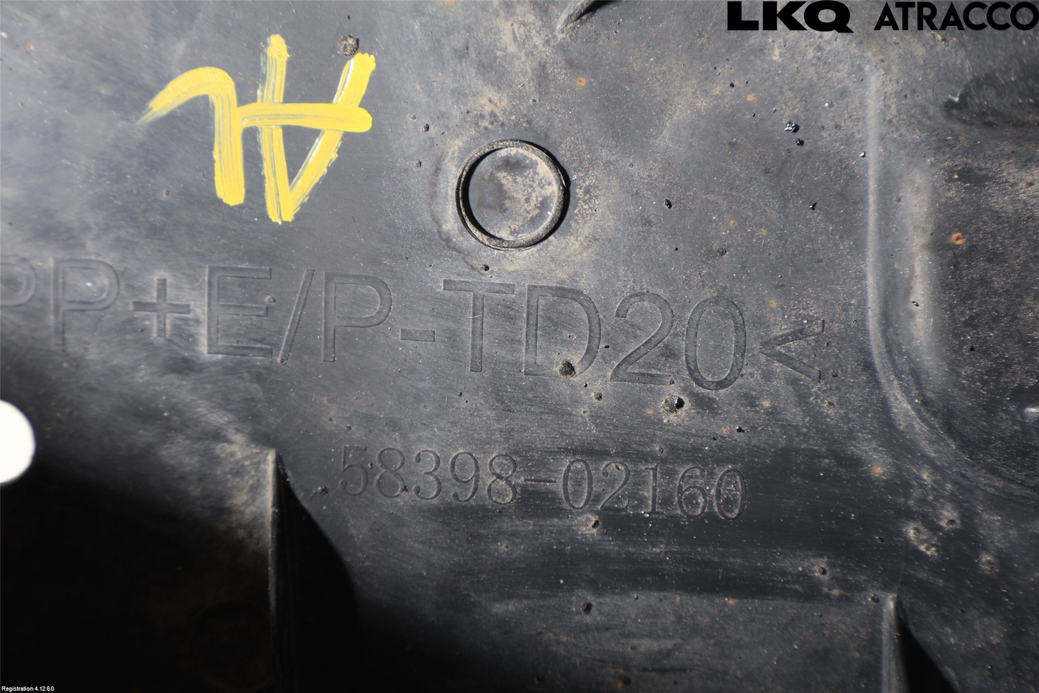 Toyota COROLLA 19- Hasplåt Plåt-Plast