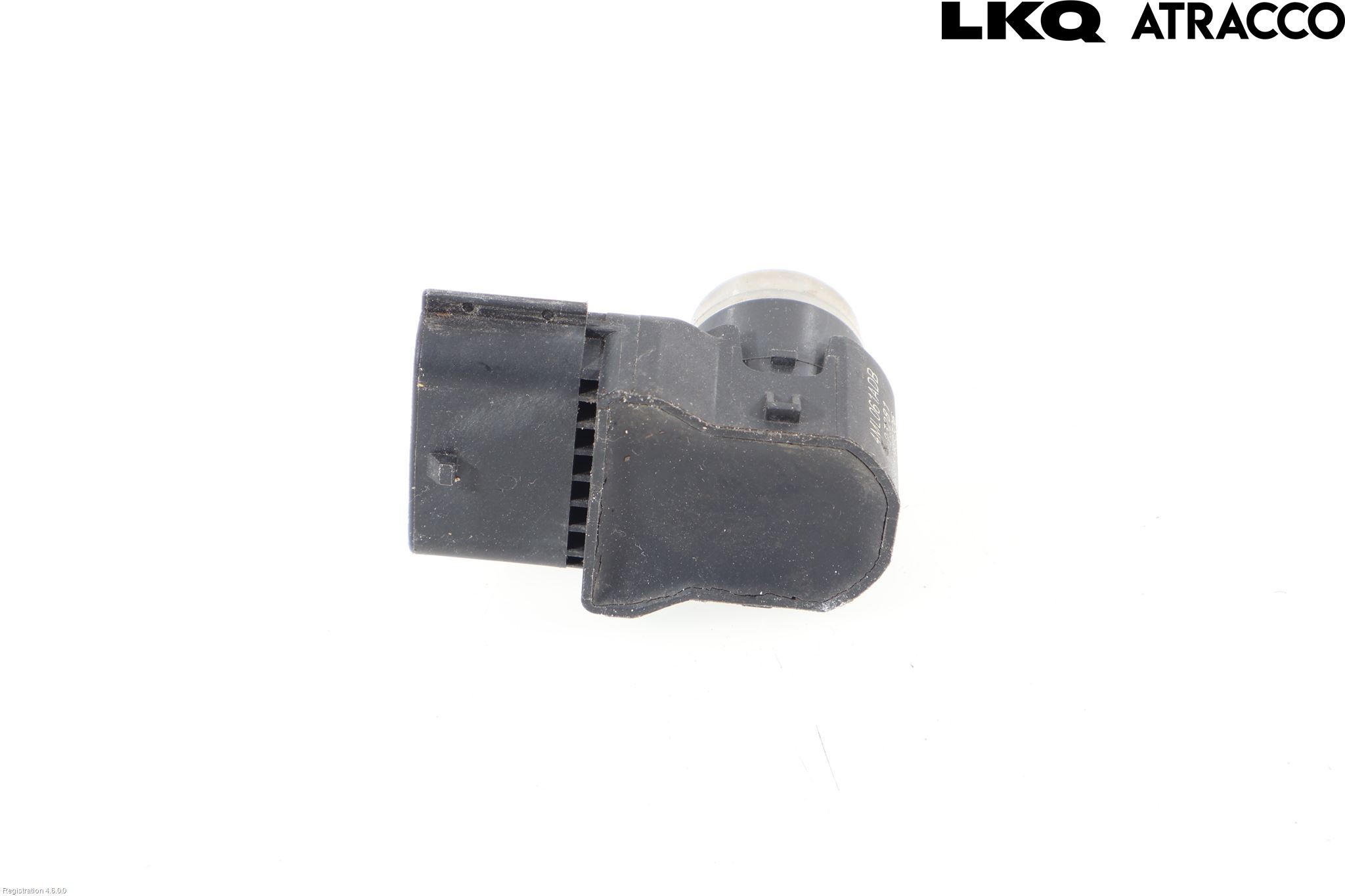 Toyota AVENSIS 16-18 Parkeringshjälp Frontsensor
