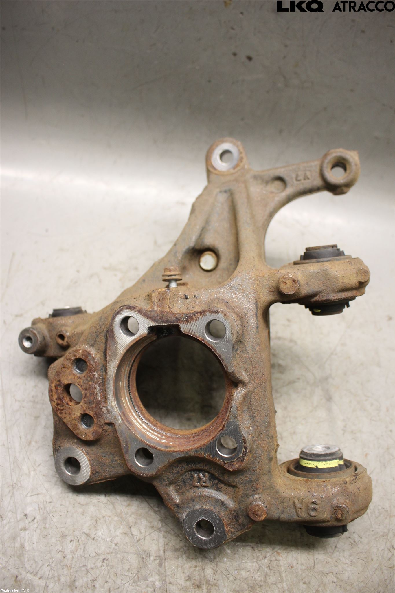 Toyota COROLLA CROSS XG10 22- Hjullagerhus-Spindel Hö B