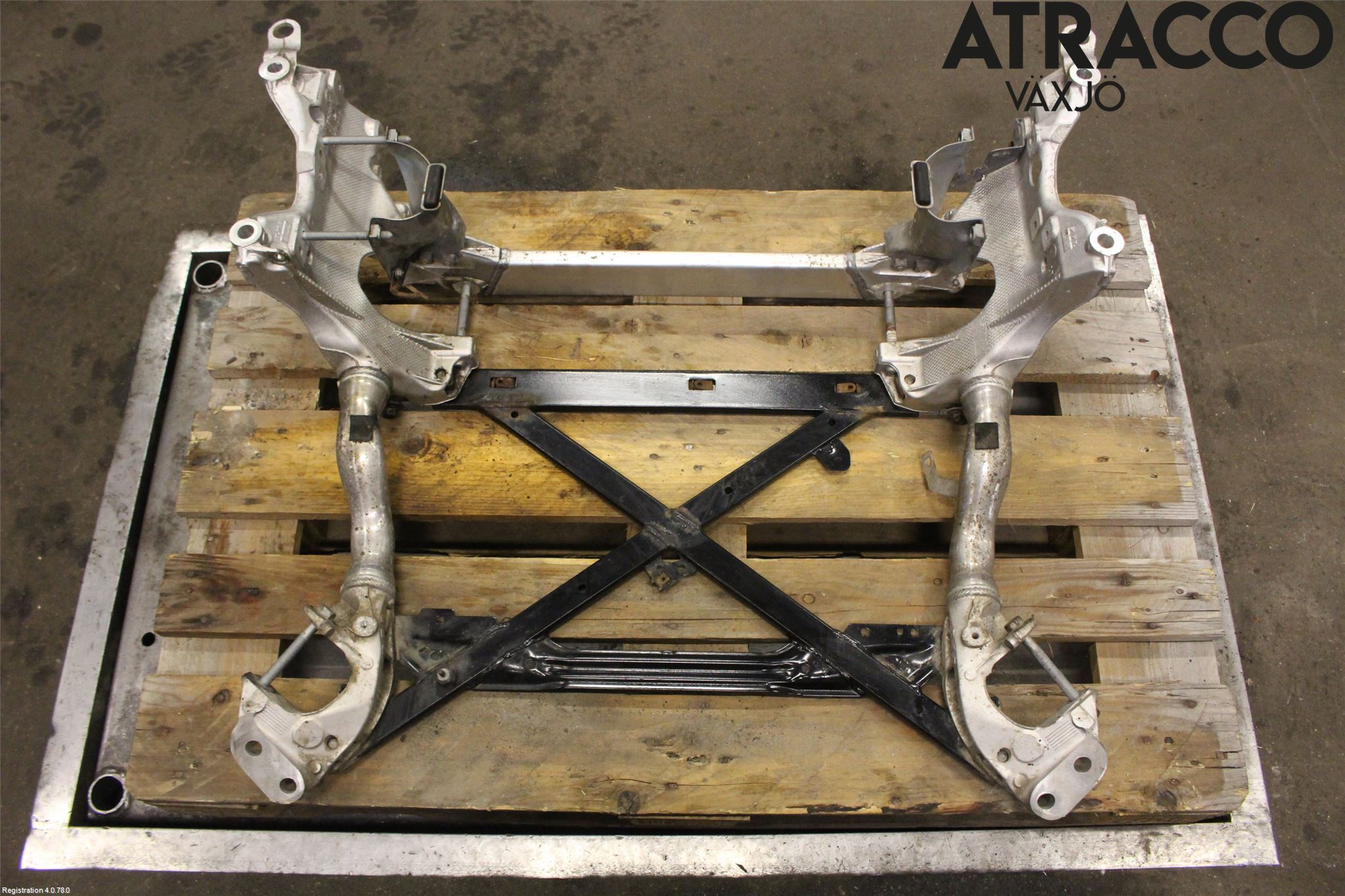 Audi A4/S4 08-11 Framvagnsbalk