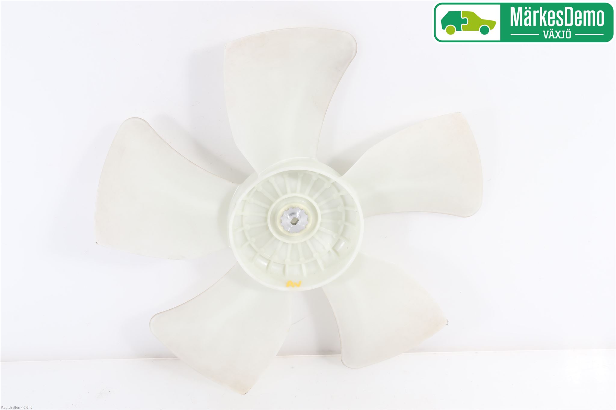 Toyota COROLLA 02-07 Kylfläkt-Vinge