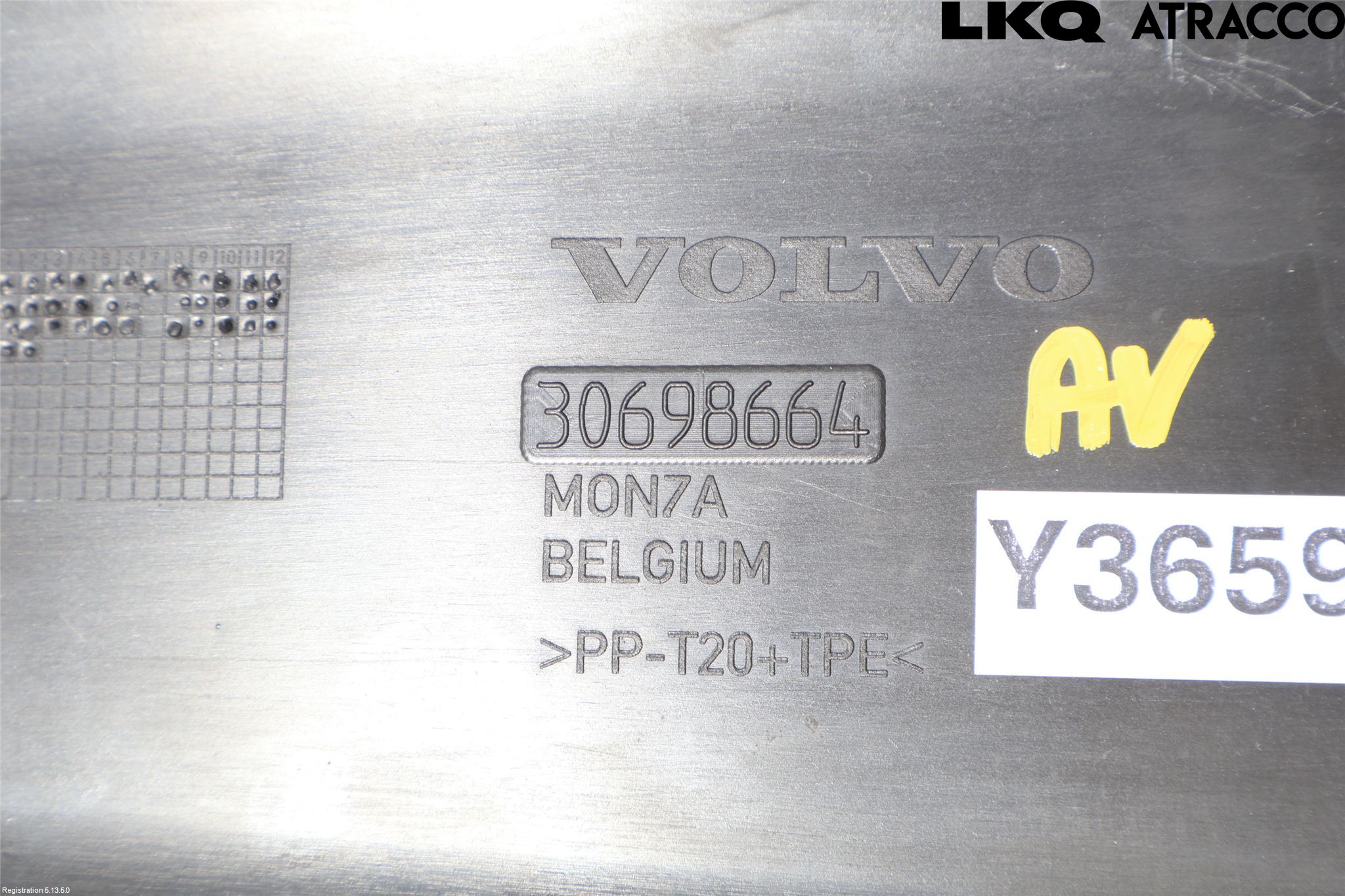 Volvo V70 05-08 Deflektor Plåt-Plast Kylning