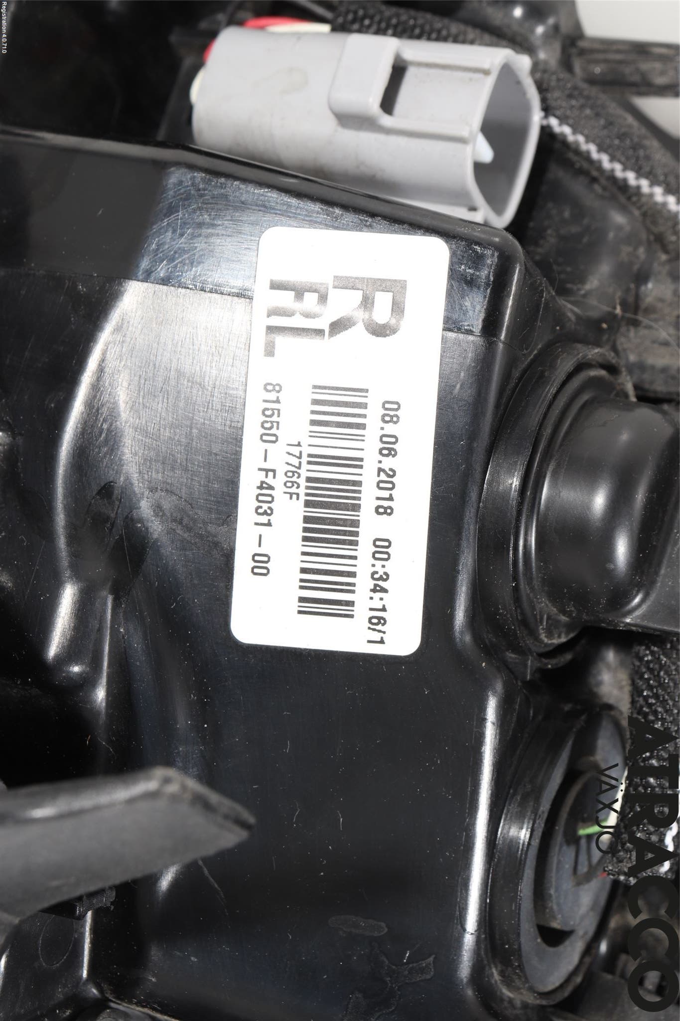 Toyota C-HR 16-23 Bakljus Höger