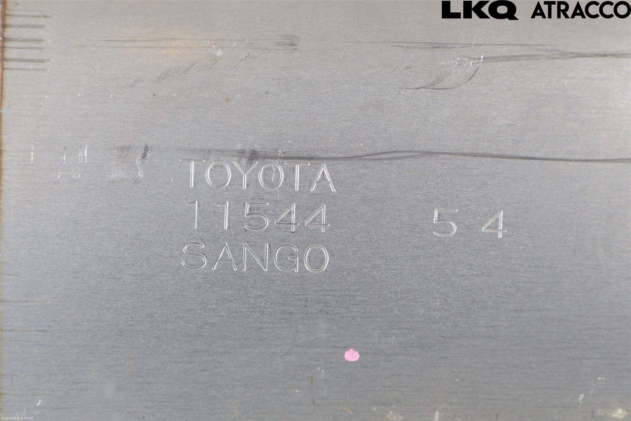 Lexus LBX 24- Avgas Bakre Dämpare