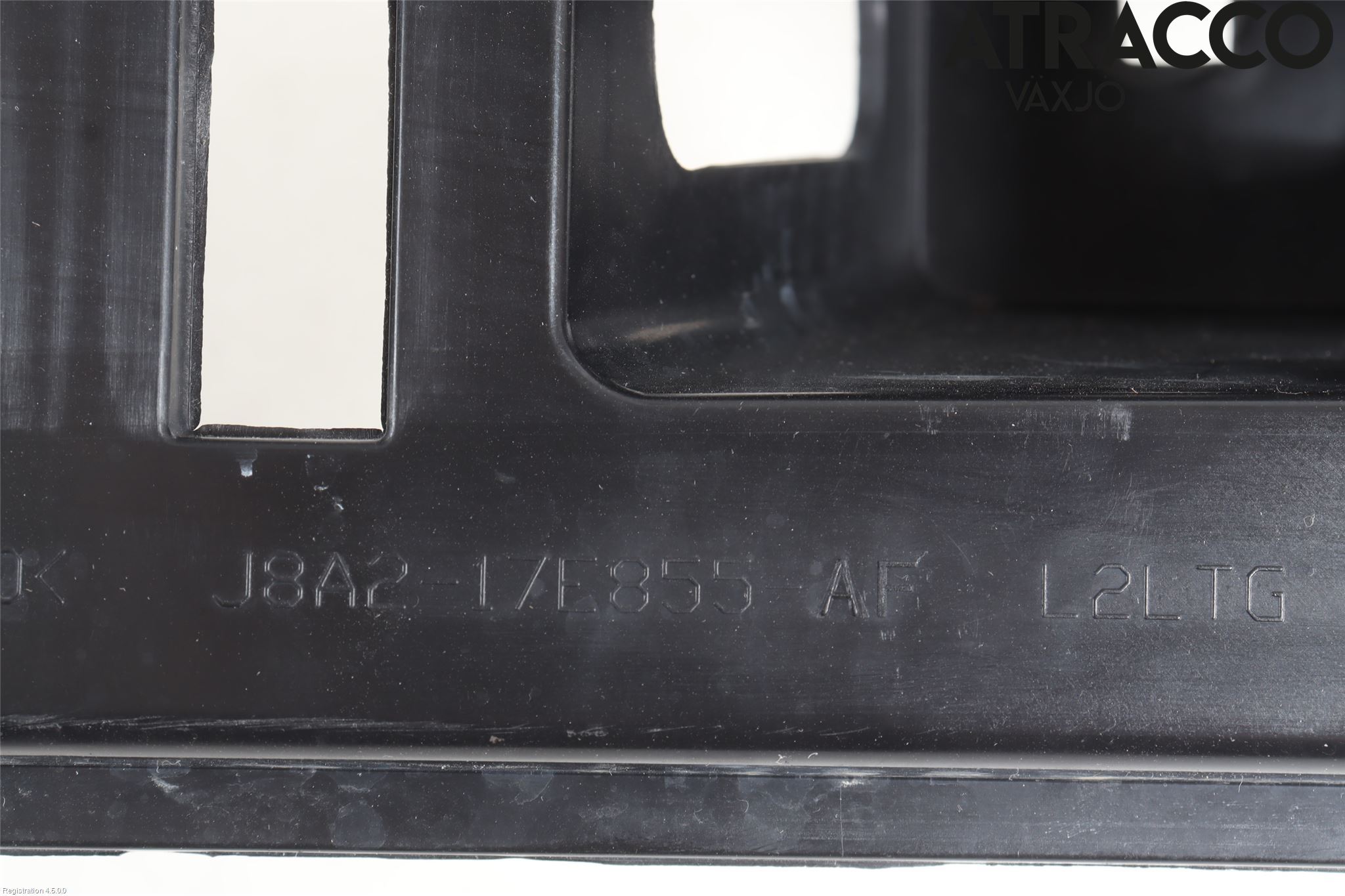 Landrover RANGE ROVER VELAR (L560) 17- Stötfångardel Bak Mitt