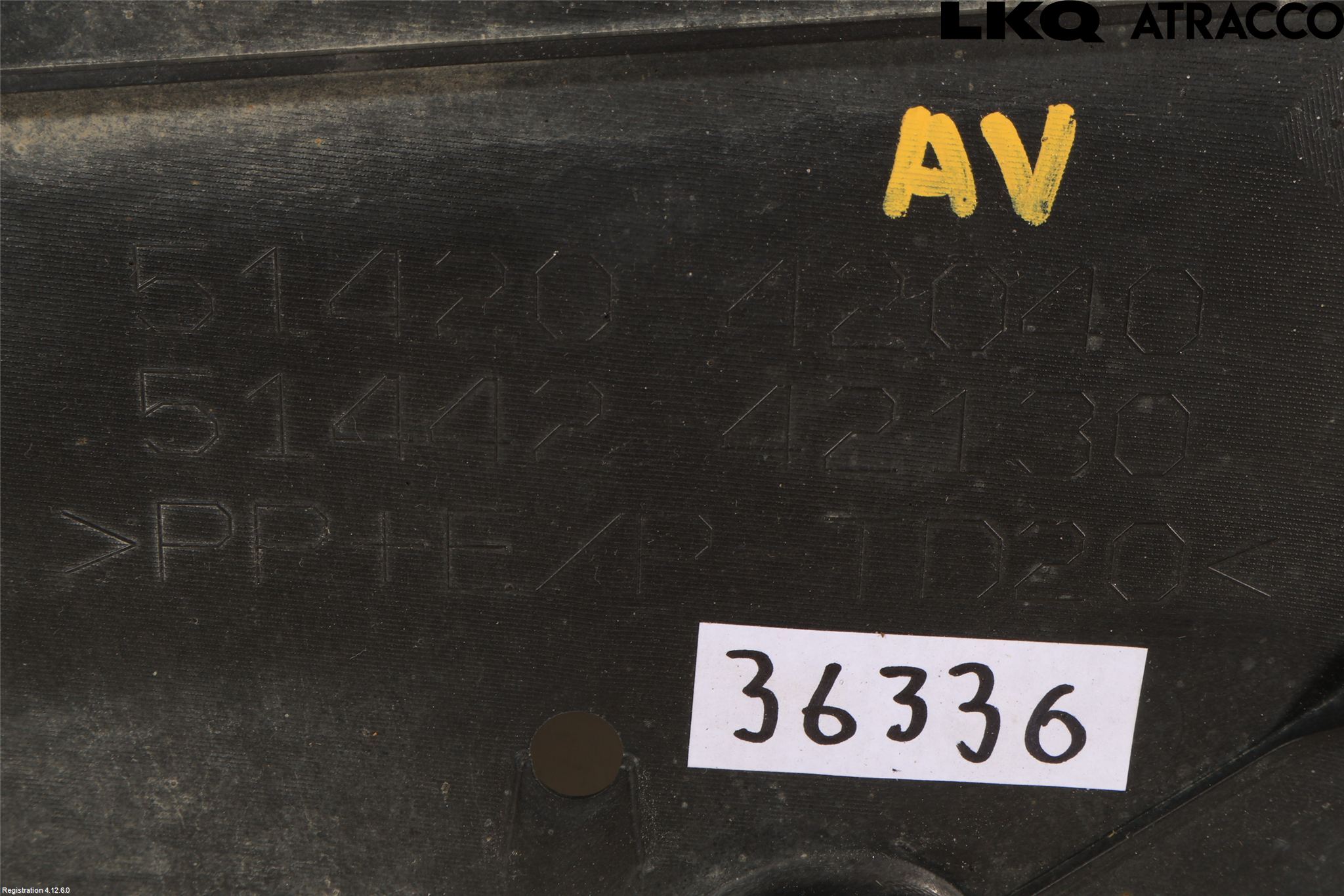 Toyota RAV4 19- Hasplåt Plåt-Plast