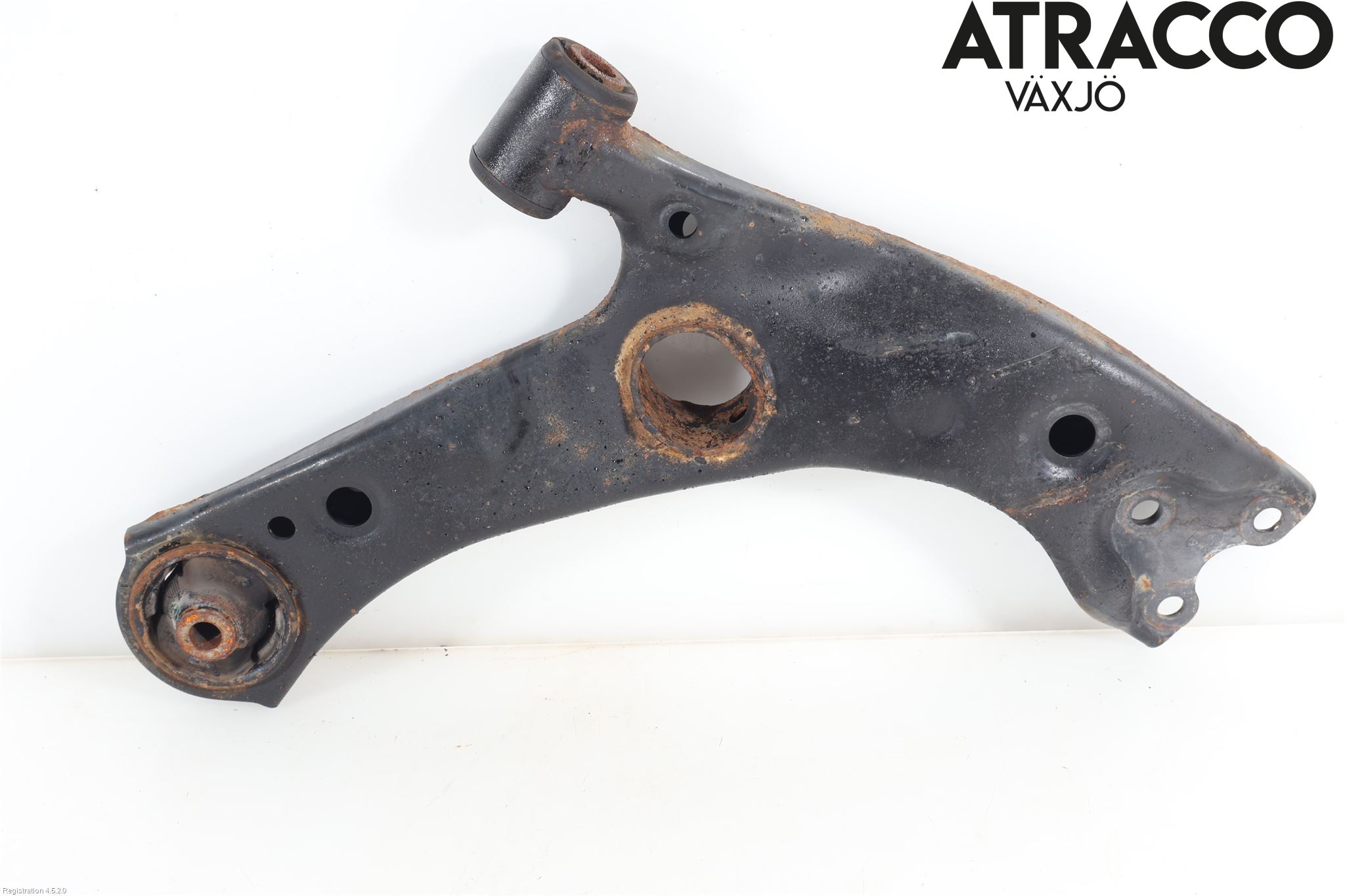 Toyota AVENSIS 09-15 Bärarm Fram Undre Hö