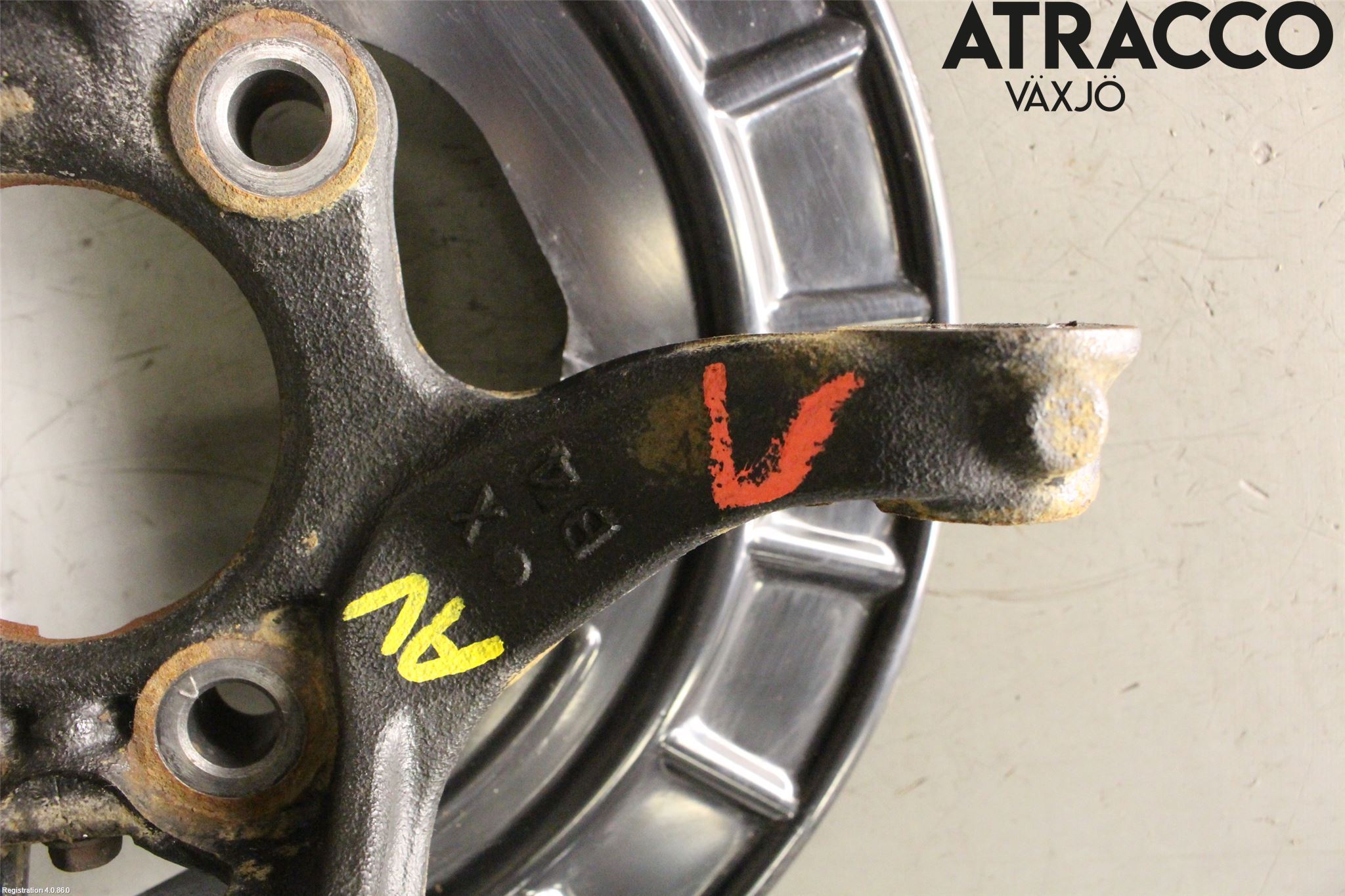 Mazda CX-30 20- Styrspindel Lagerhus Vä