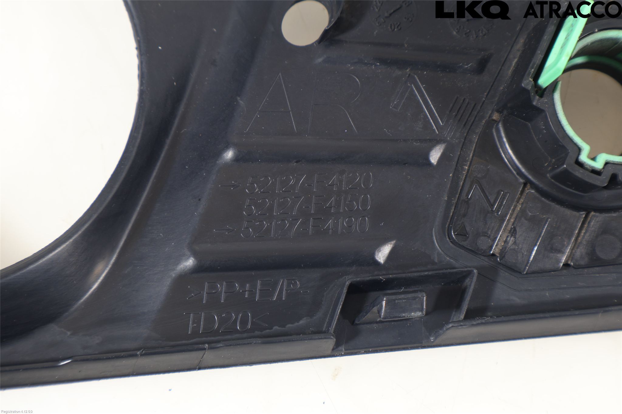 Toyota C-HR 16-23 Stötfångardel Fram Hö
