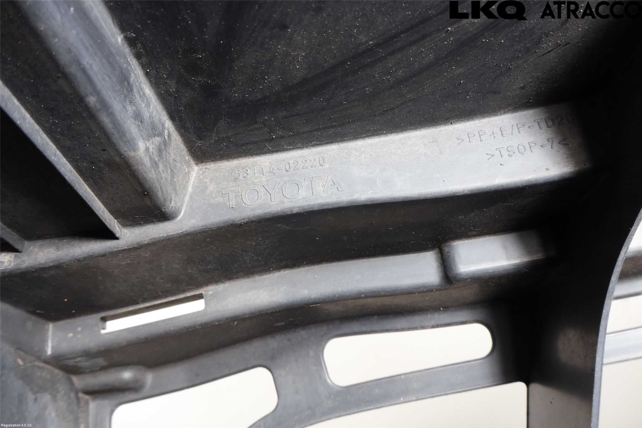 Toyota AURIS 10-12 Grill Komp