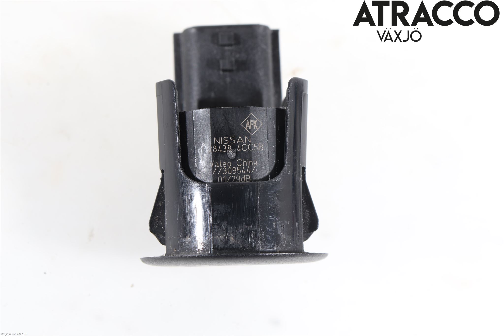 Nissan X-TRAIL 14-21 Parkeringshjälp Frontsensor