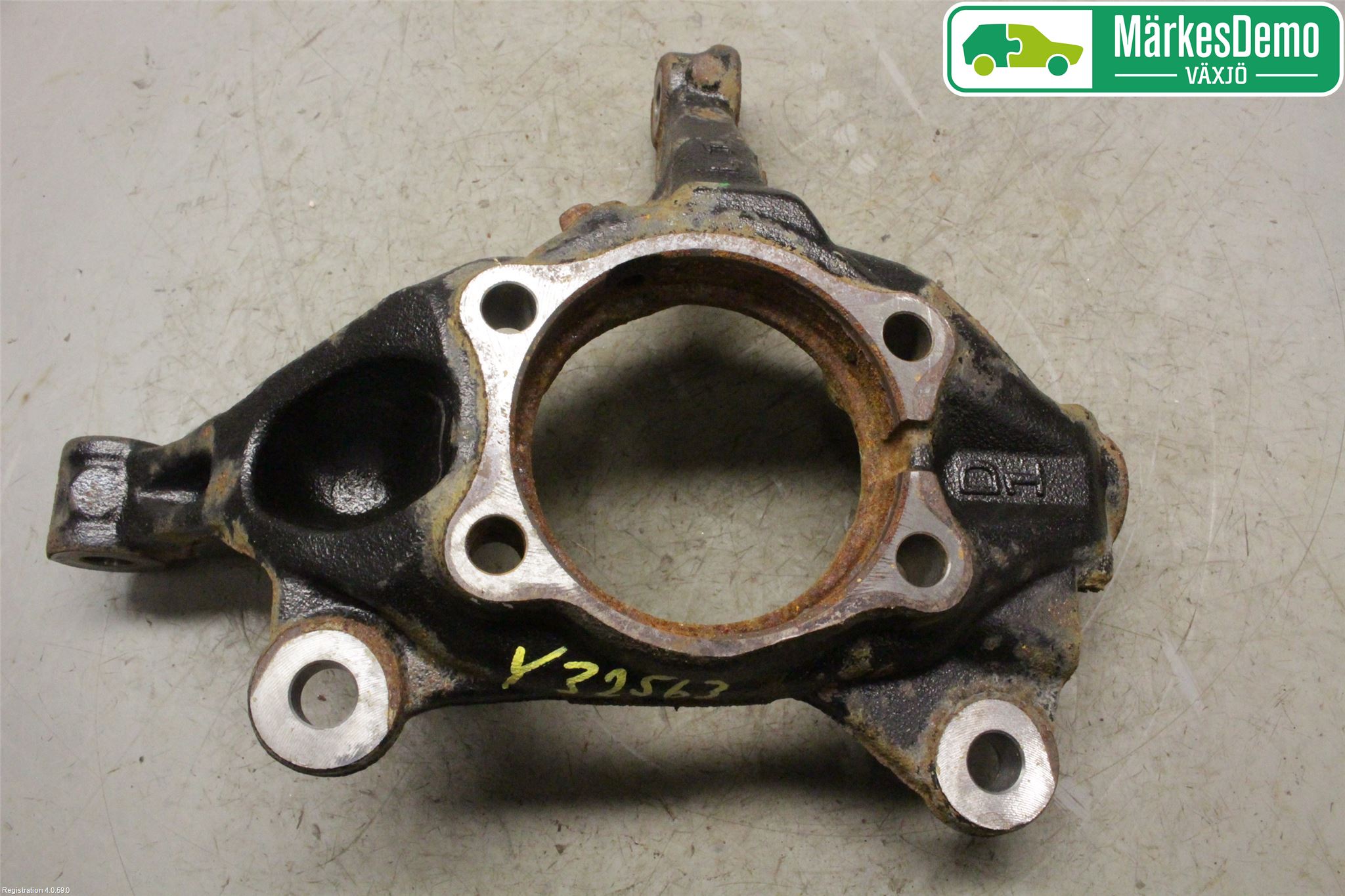 Mazda CX-3 Styrspindel Lagerhus Vä