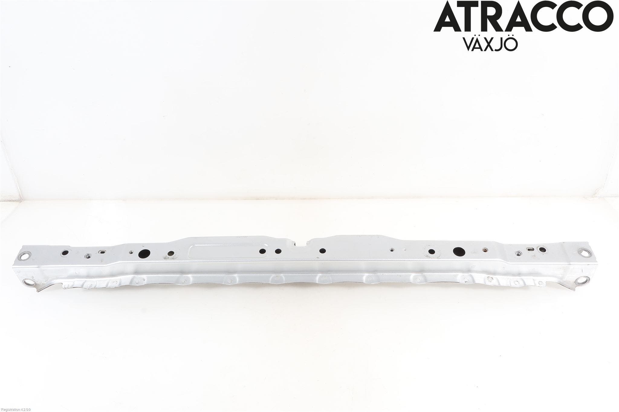 Toyota RAV4 13-18 Frontplåt Övre