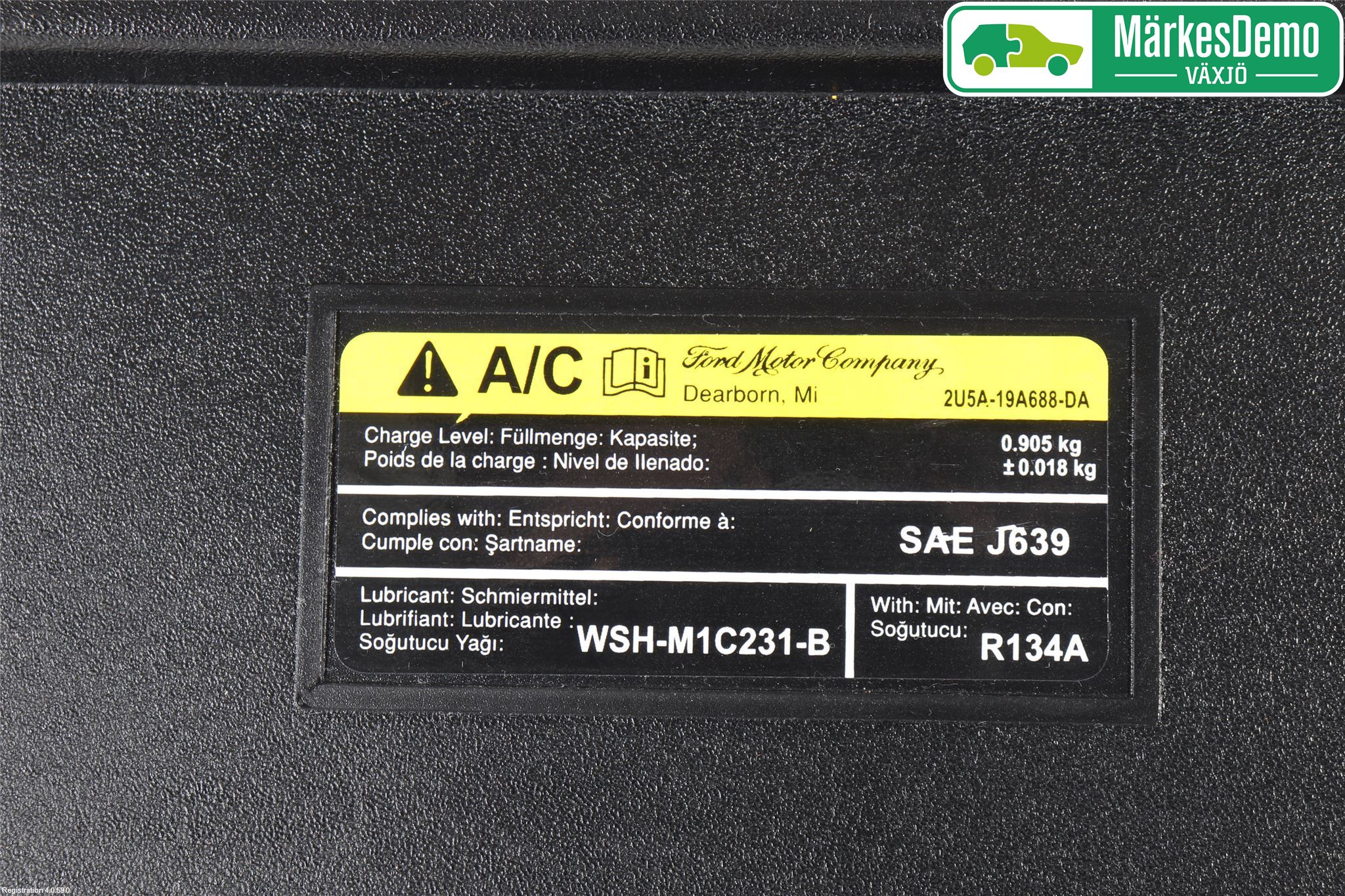 Ford TRANSIT CONNECT 09-13 Frontplåt Övre