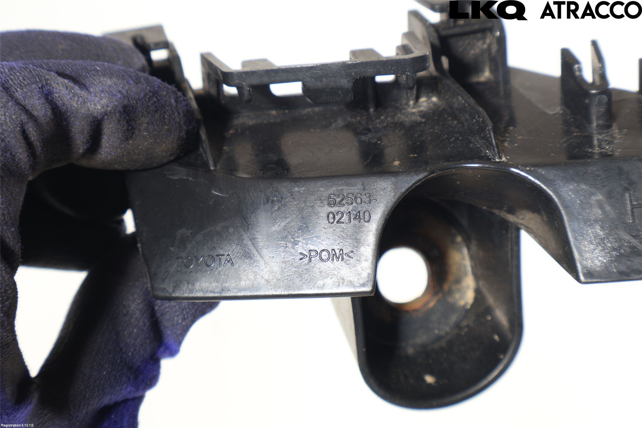Toyota AURIS 13-19 Stötfångarfäste Bak Vä