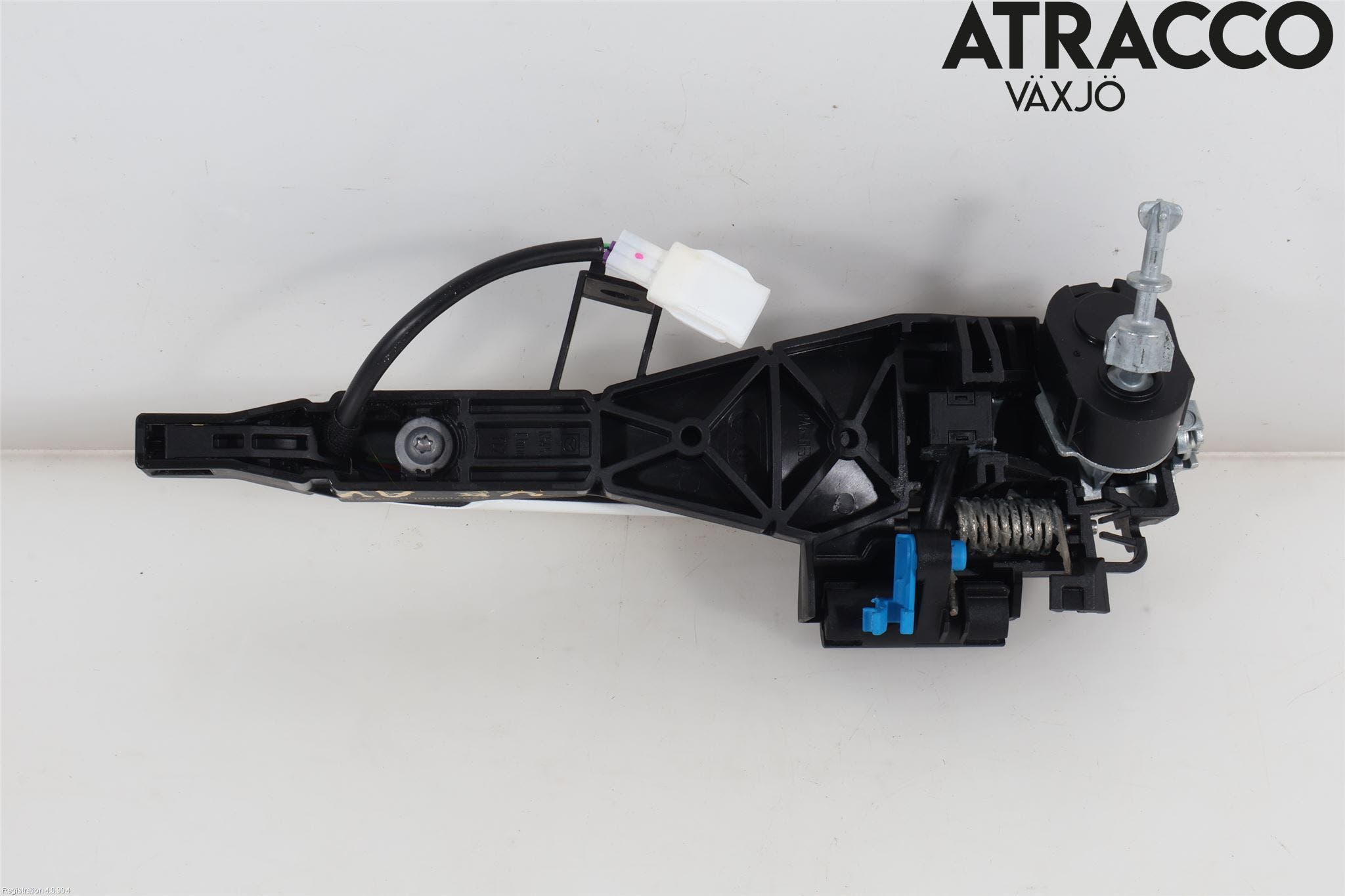 Mazda 3 IV 19- Dörrhandtag Yttre Vä