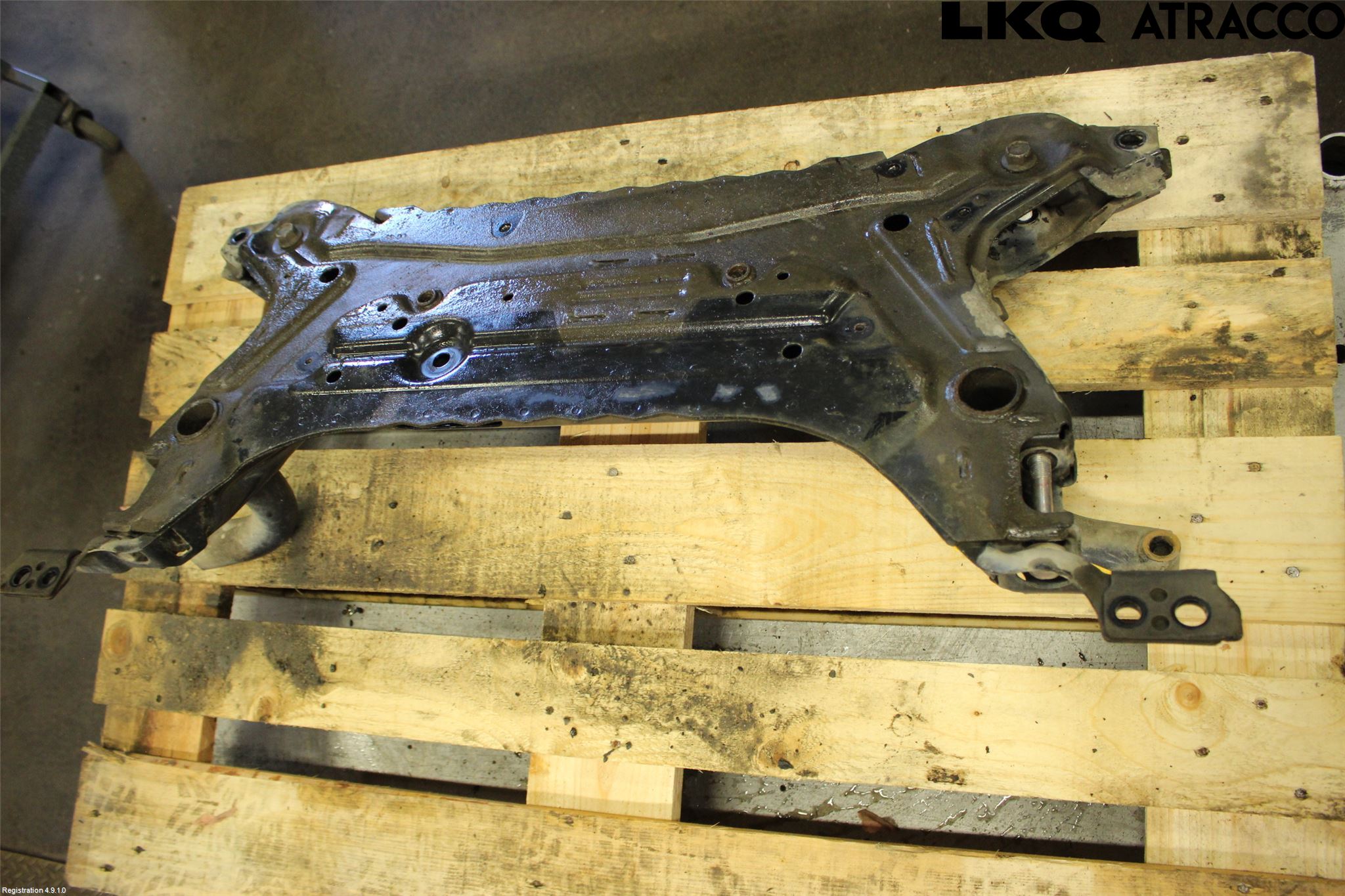 Mitsubishi OUTLANDER 13-21 Framvagnsbalk