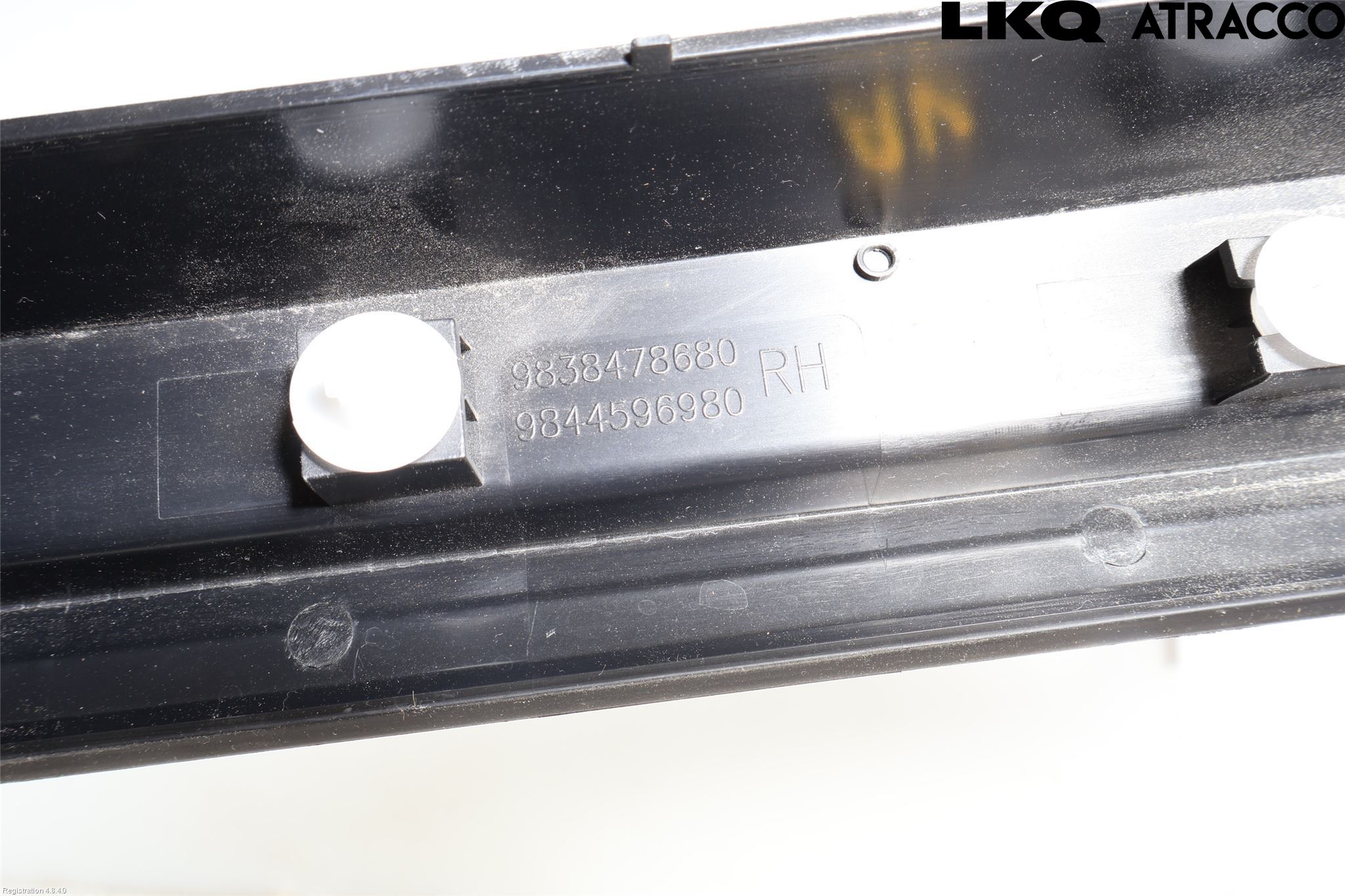 Peugeot 408 22- Bakluckeöppnare Automatisk