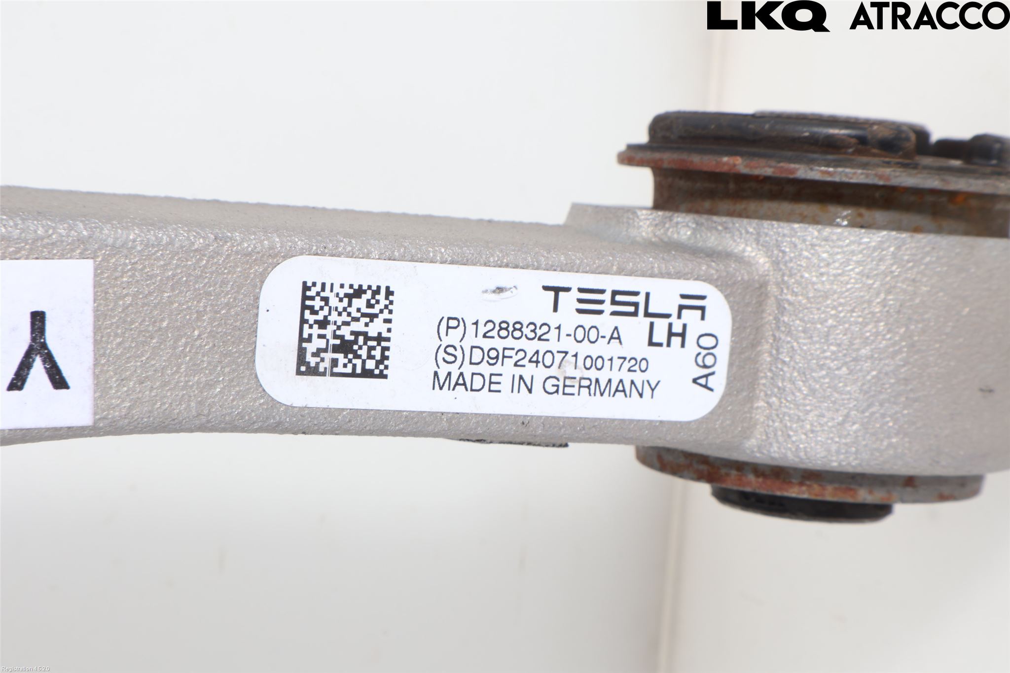 Tesla MODEL Y 21- Bärarm Fram Övre Vä