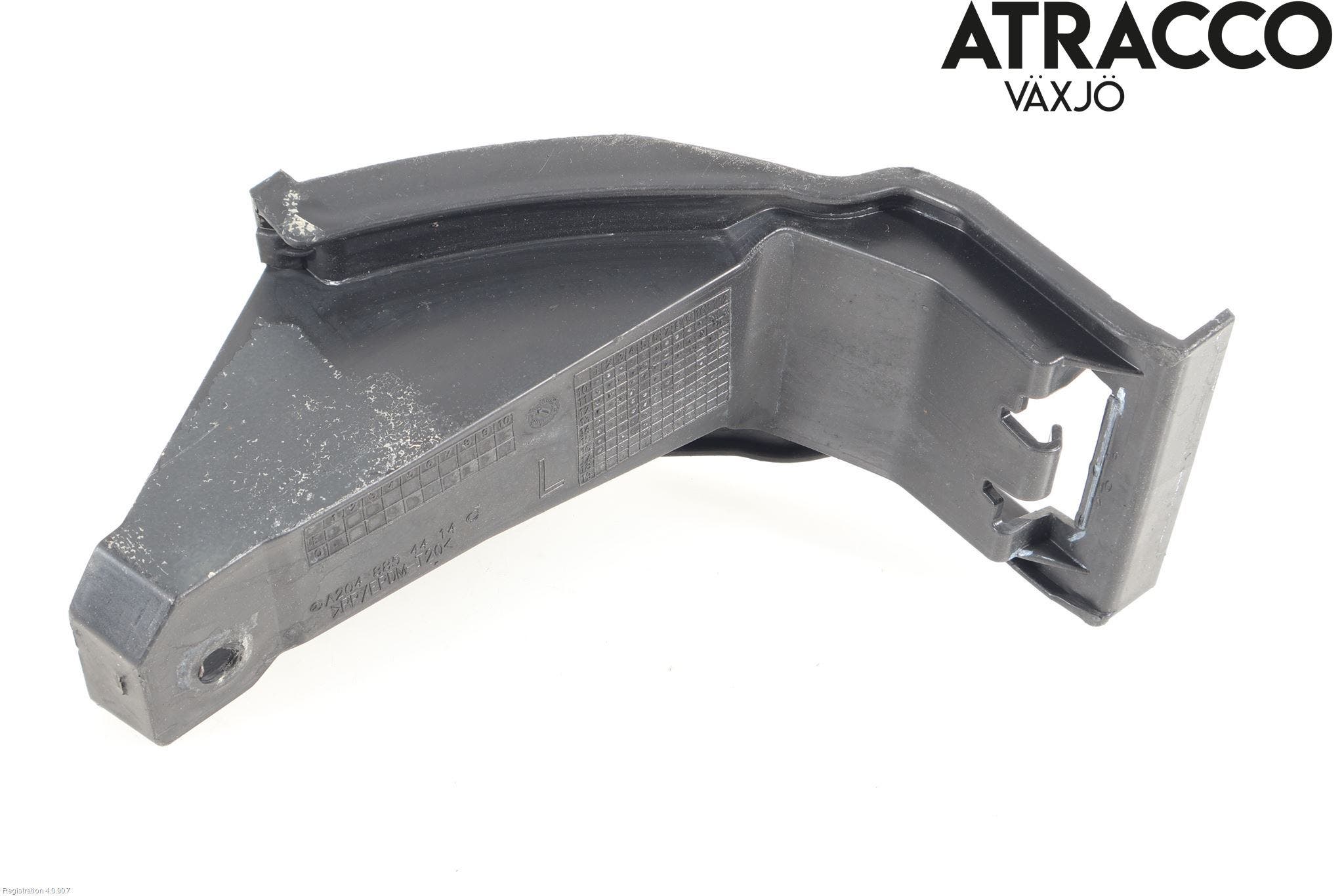 Mercedes-Benz MB C-KLASS (W204) 07-15 Stötfångarfäste Bak Vä