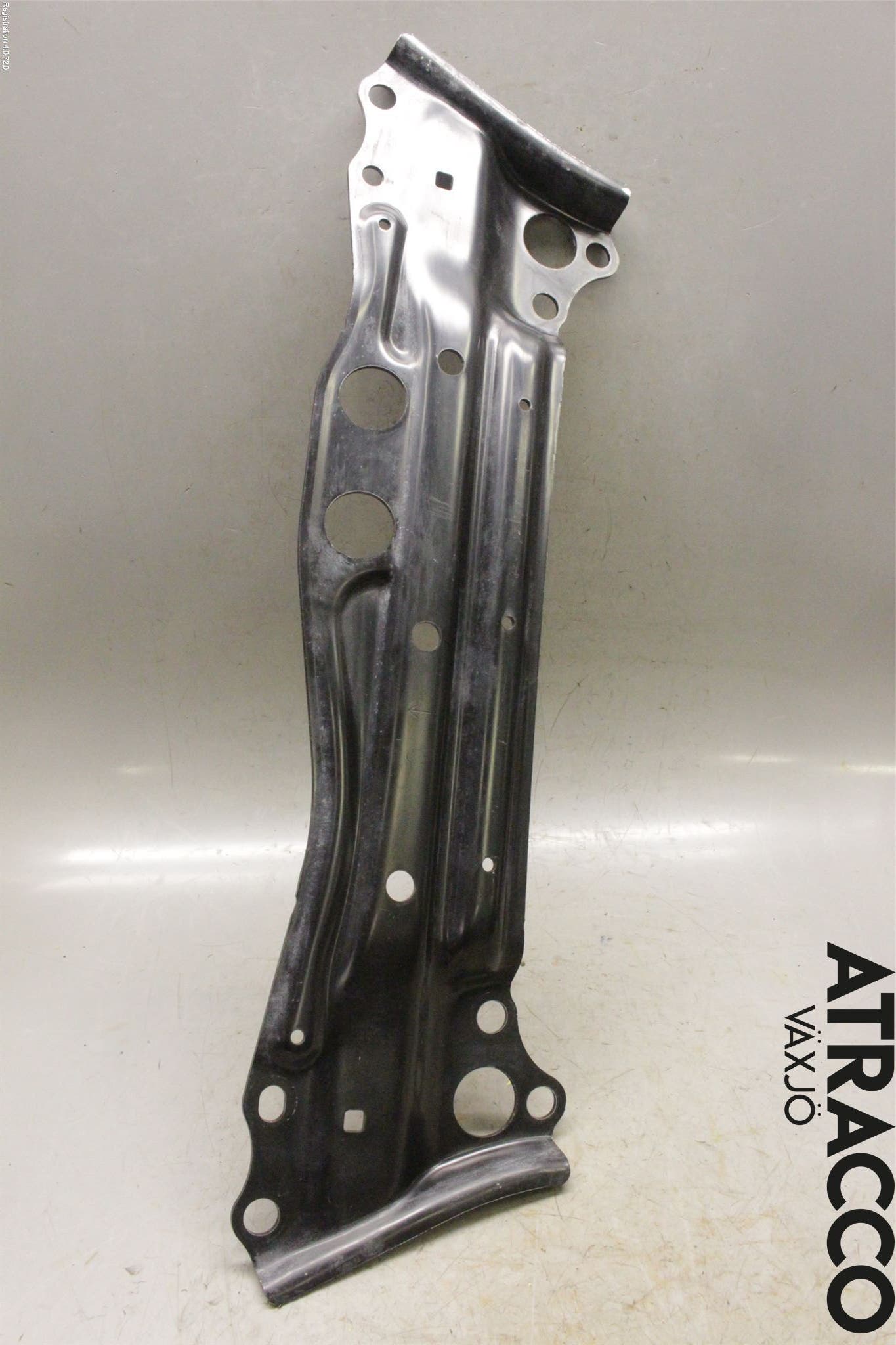 Toyota RAV4 13-18 Framvagnsbalk