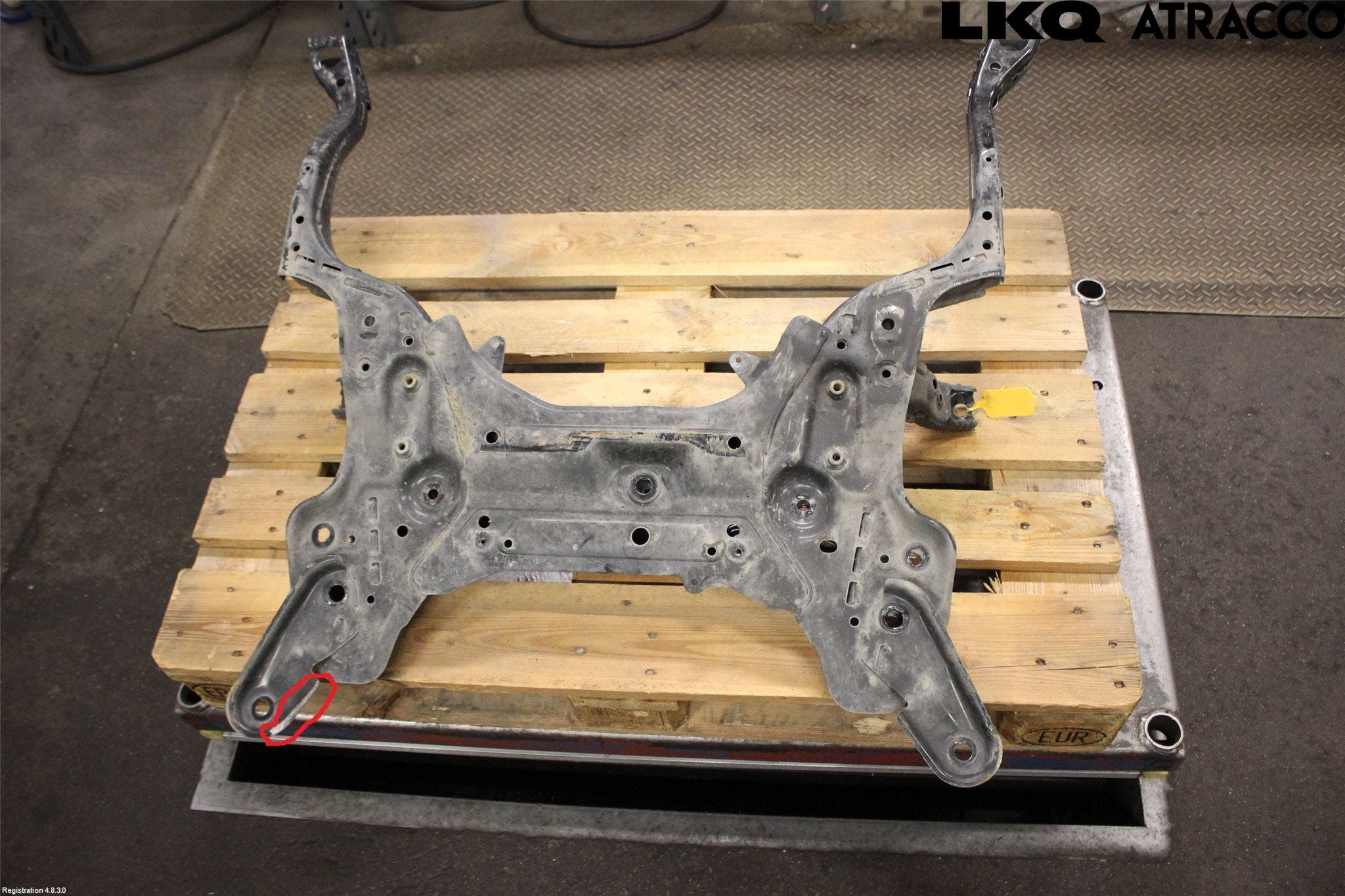 Toyota YARIS XP21 20- Framvagnsbalk