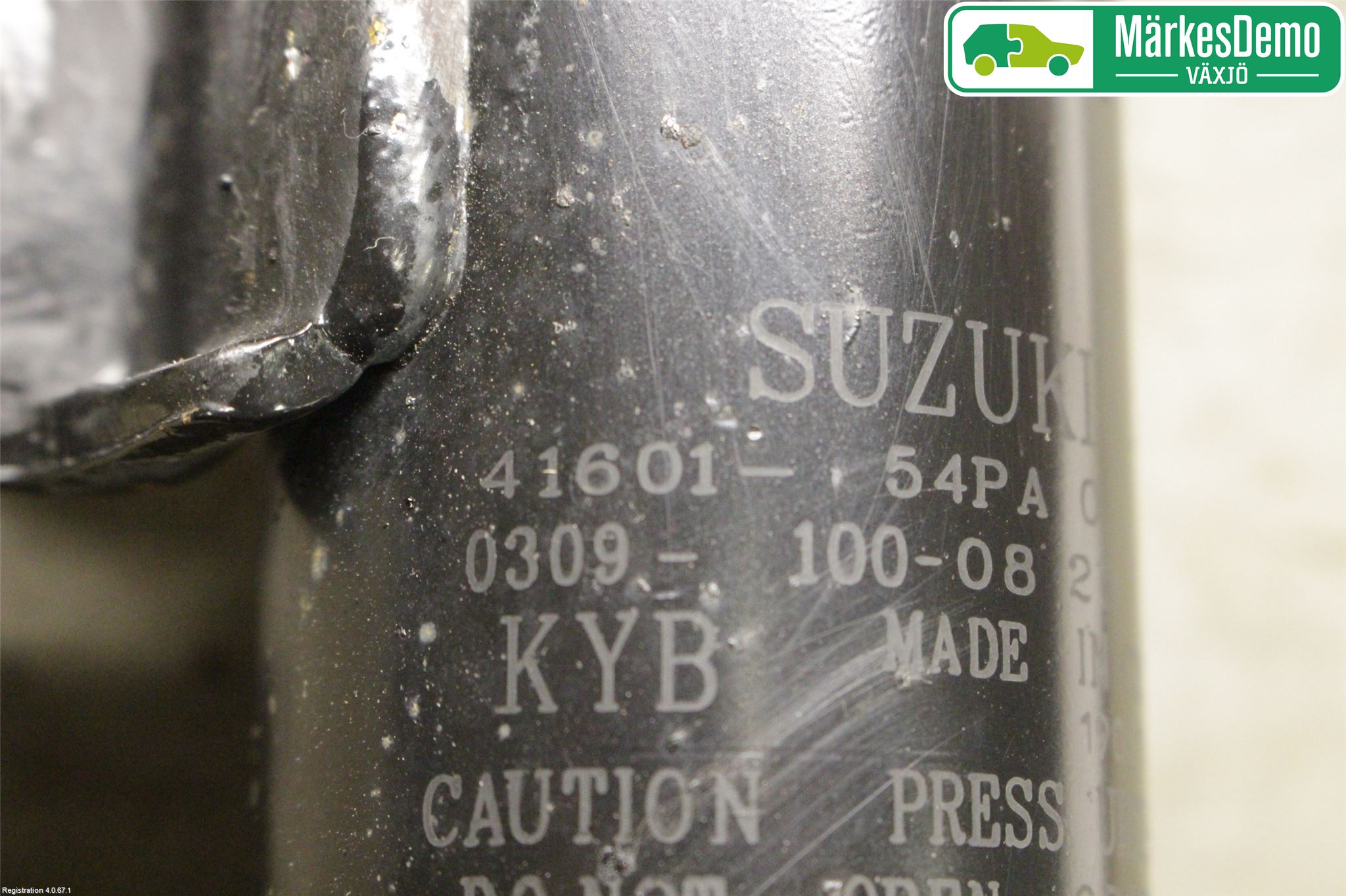 Suzuki VITARA 15- Fjäderben Fram Höger