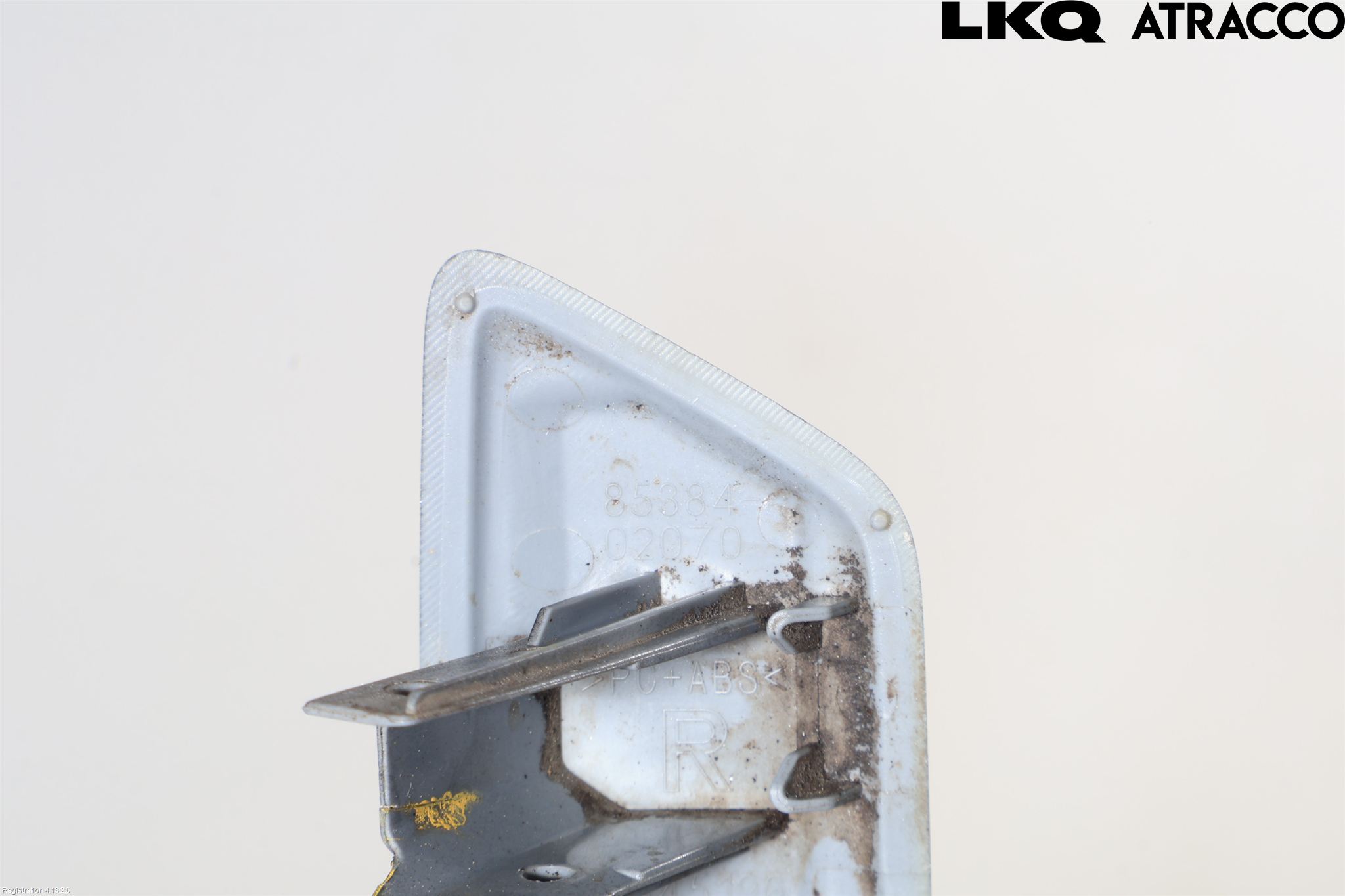 Toyota AURIS 13-19 Stötfångardel Fram Hö