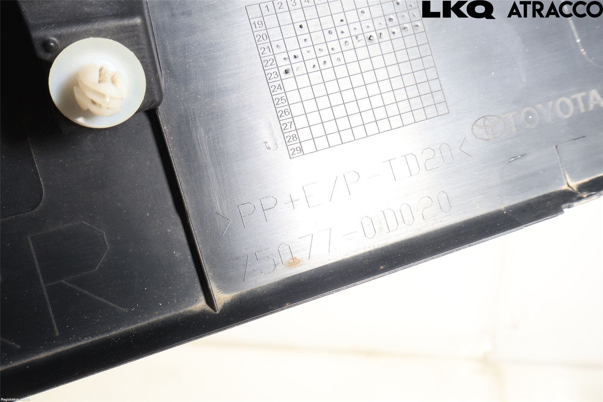 Toyota YARIS CROSS XP21 21- List Hö